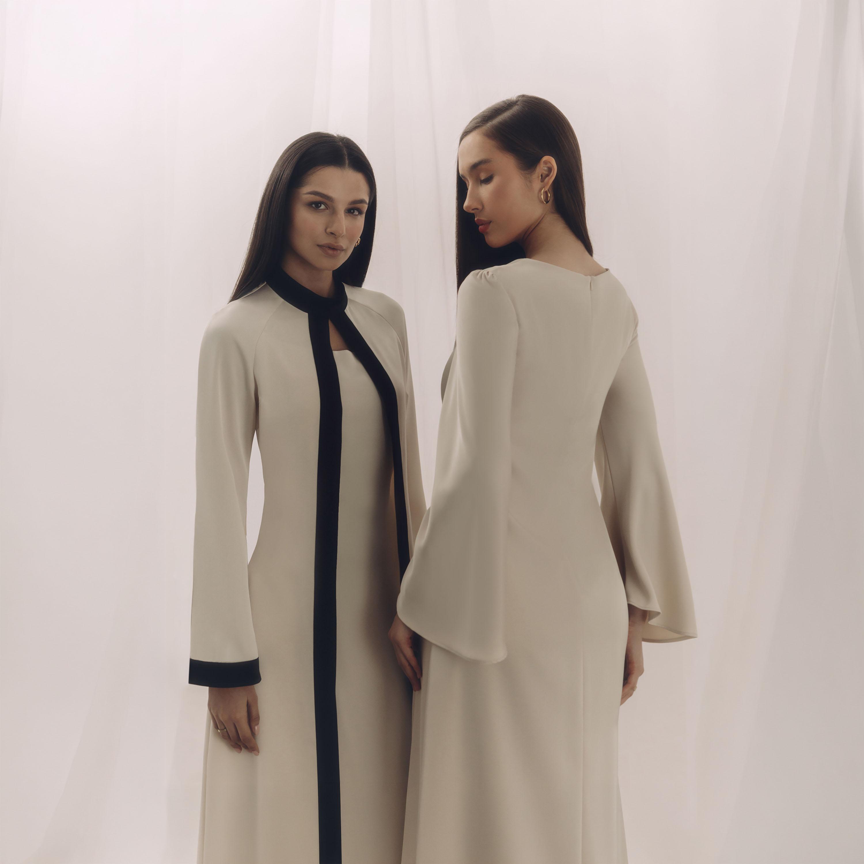 فستان ماكسي ستان مستقيم بياقة عالية وأكمام راجلان مع كيب للنساء من ليتشي-women-clothing-dresses-image-2