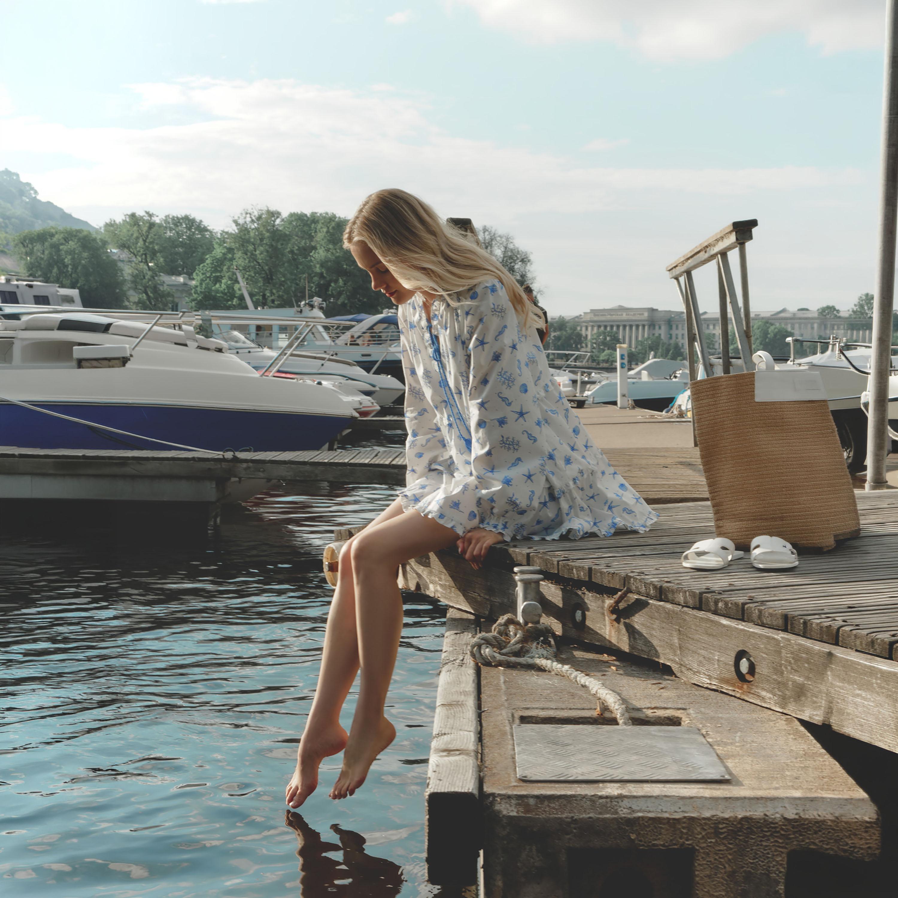 فستان قصير (ميني) قطني طبقات مطبوع بياقة برباط للنساء من ليتشي-women-clothing-dresses-image-4