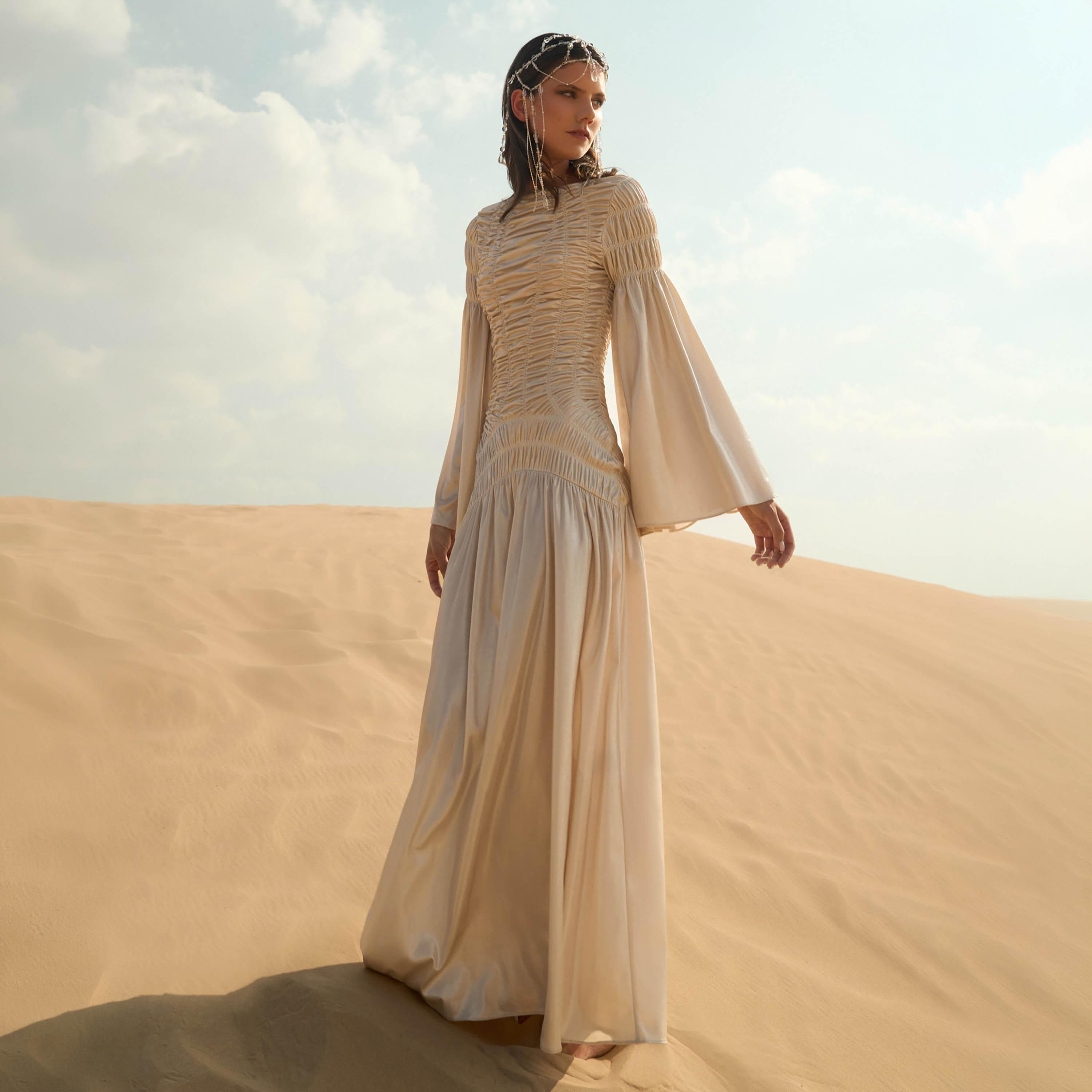فستان سهرة ماكسي كلوش ستان بأكمام جرس وتفاصيل زم من ليتشي-women-clothing-dresses-image-1