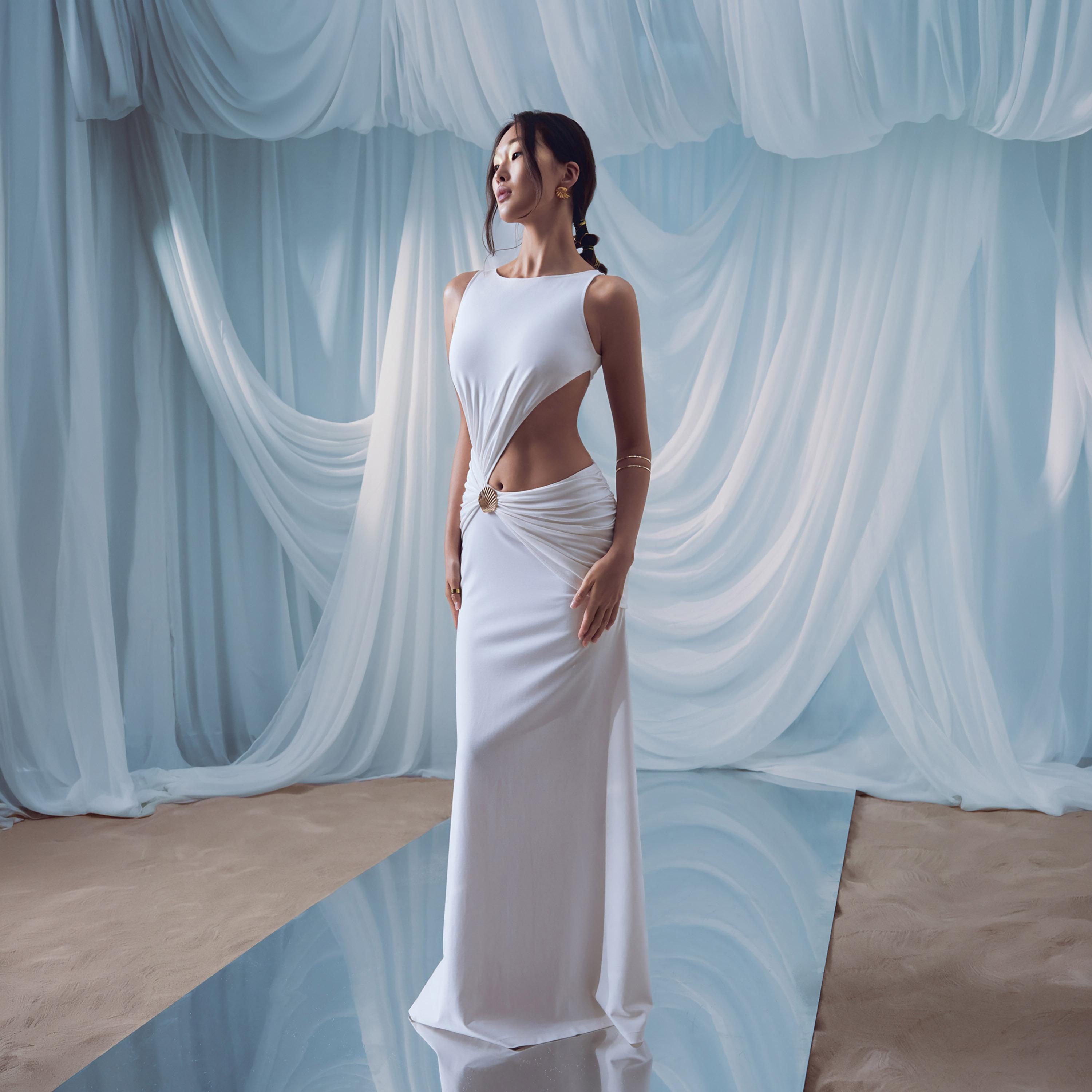 فستان سهرة ماكسي مستقيم (عمودي) بتفاصيل درابيه للنساء من ليتشي-women-clothing-dresses-image-2