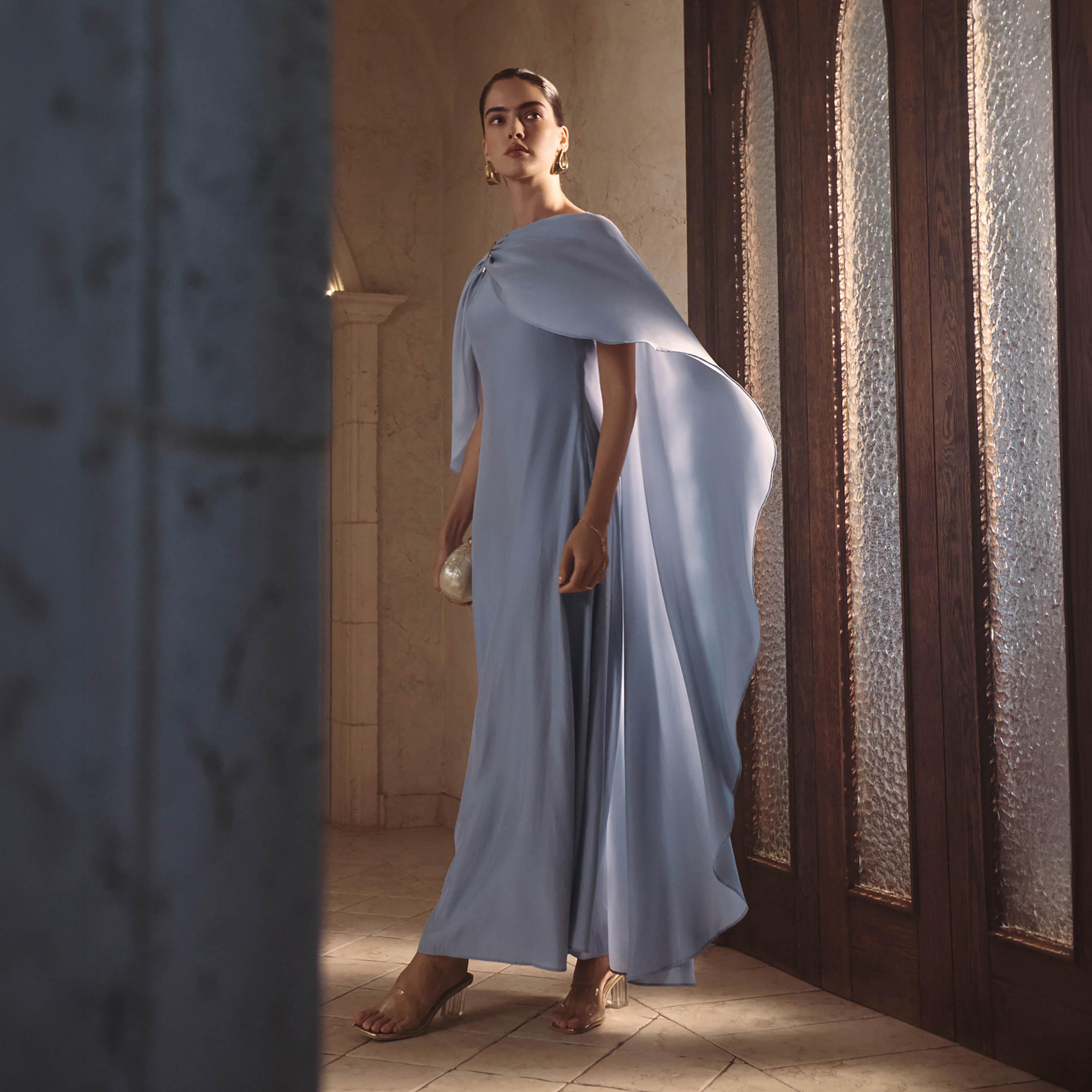 فستان ماكسي مع كيب للنساء من ليتشي-women-clothing-dresses-image-2