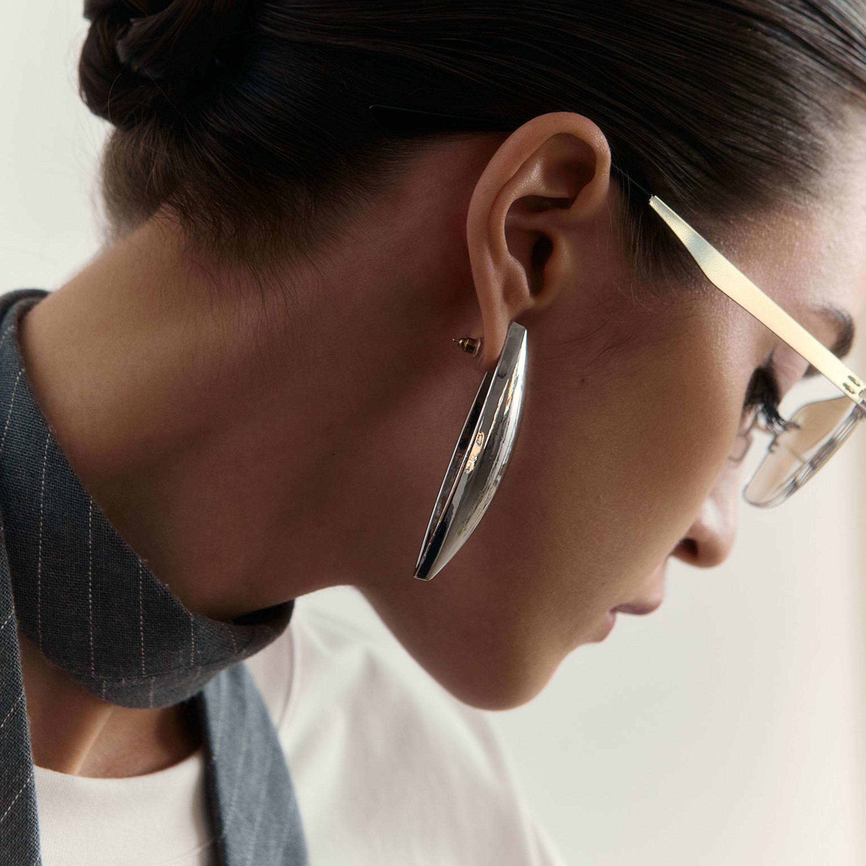 أقراط ليتشي فضية صغيرة للنساء من سبيكة النحاس | ear0506-women-watchesandjewellery-jewellery-earrings-image-4