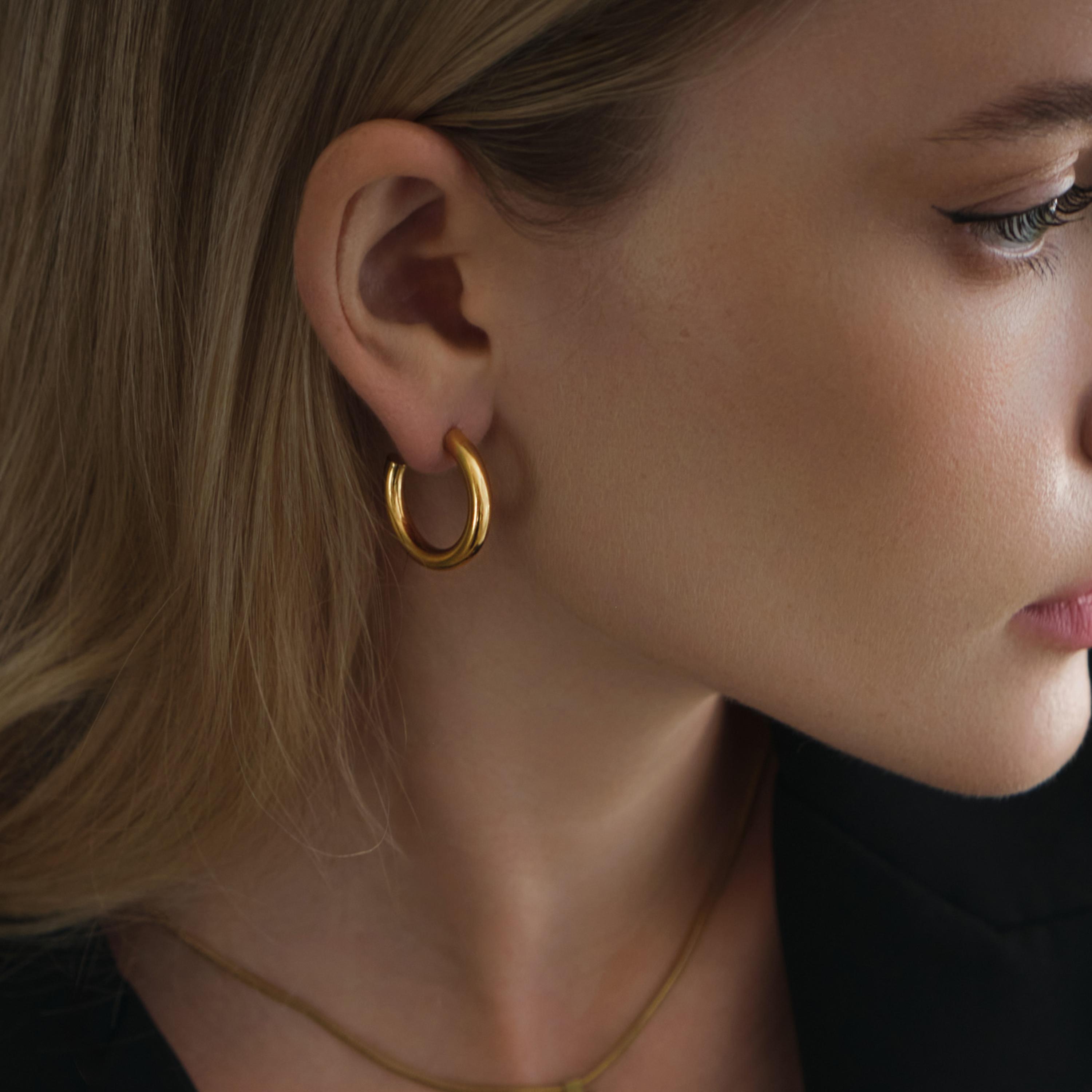 أقراط ليتشي ذهبية حلقية للنساء من الستانلس ستيل | ear0521-women-watchesandjewellery-jewellery-earrings-image-1