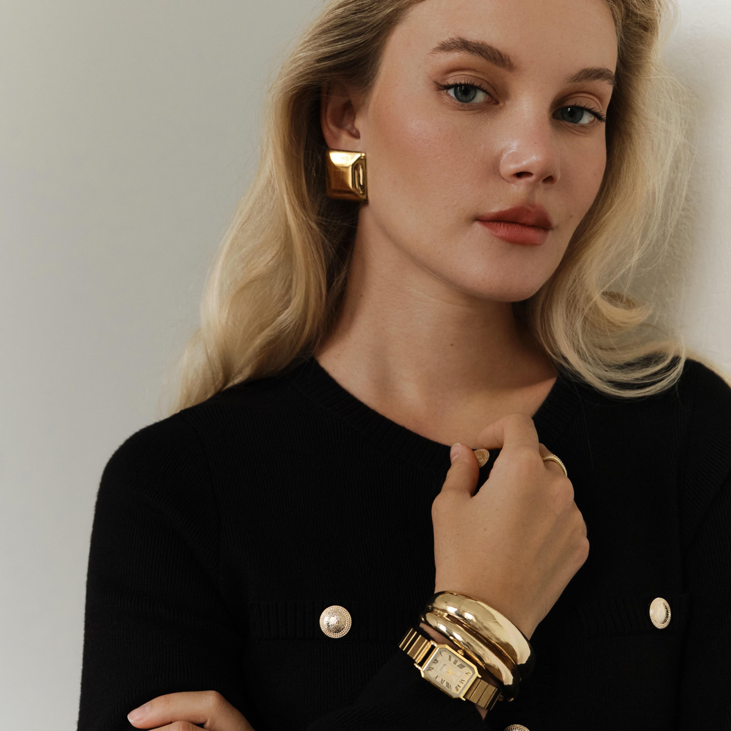 أقراط ليتشي ذهبية صغيرة للنساء من الستانلس ستيل | ear0542-women-watchesandjewellery-jewellery-earrings-image-5