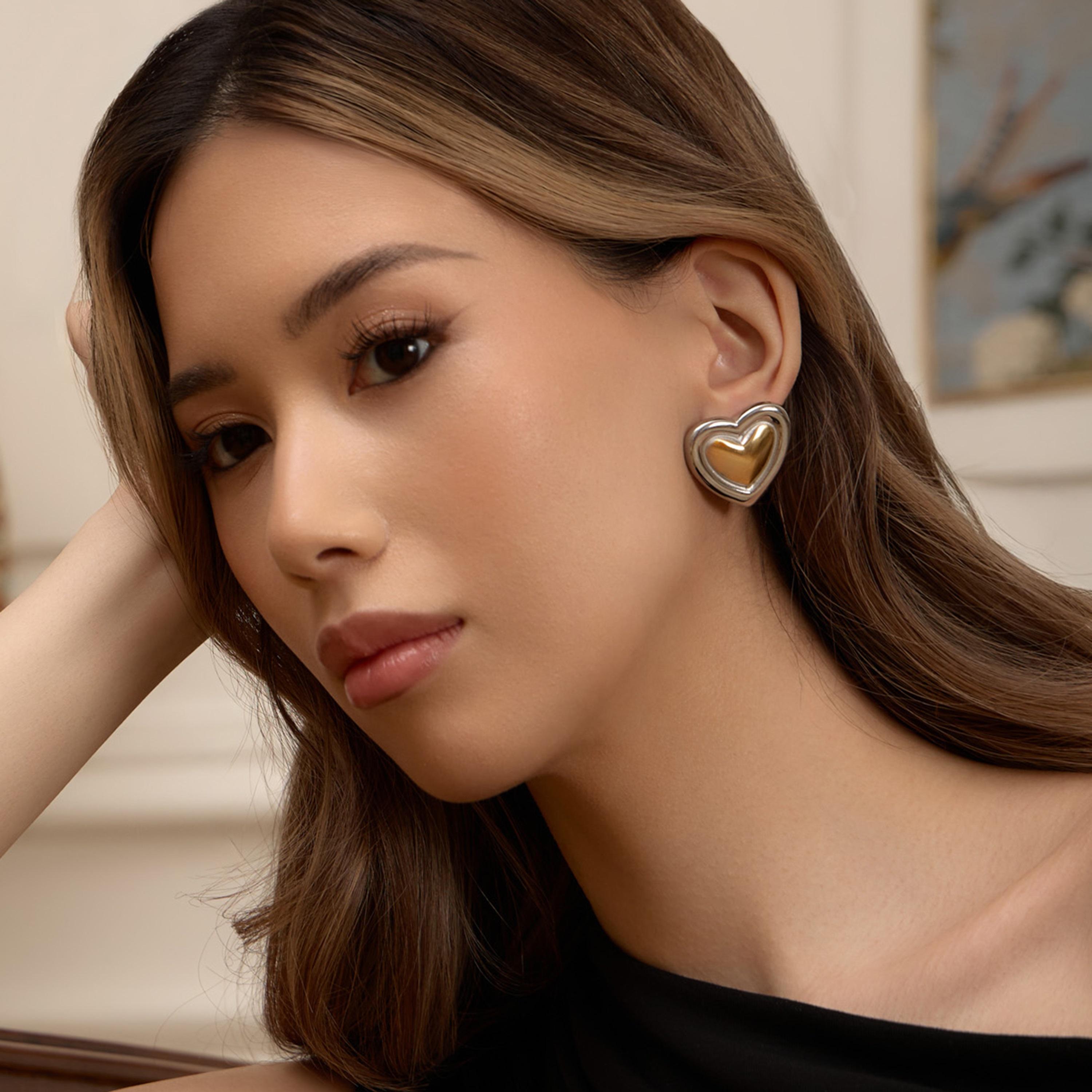 أقراط ليتشي فضية صغيرة للنساء من الستانلس ستيل | ear0627-women-watchesandjewellery-jewellery-earrings-image-1