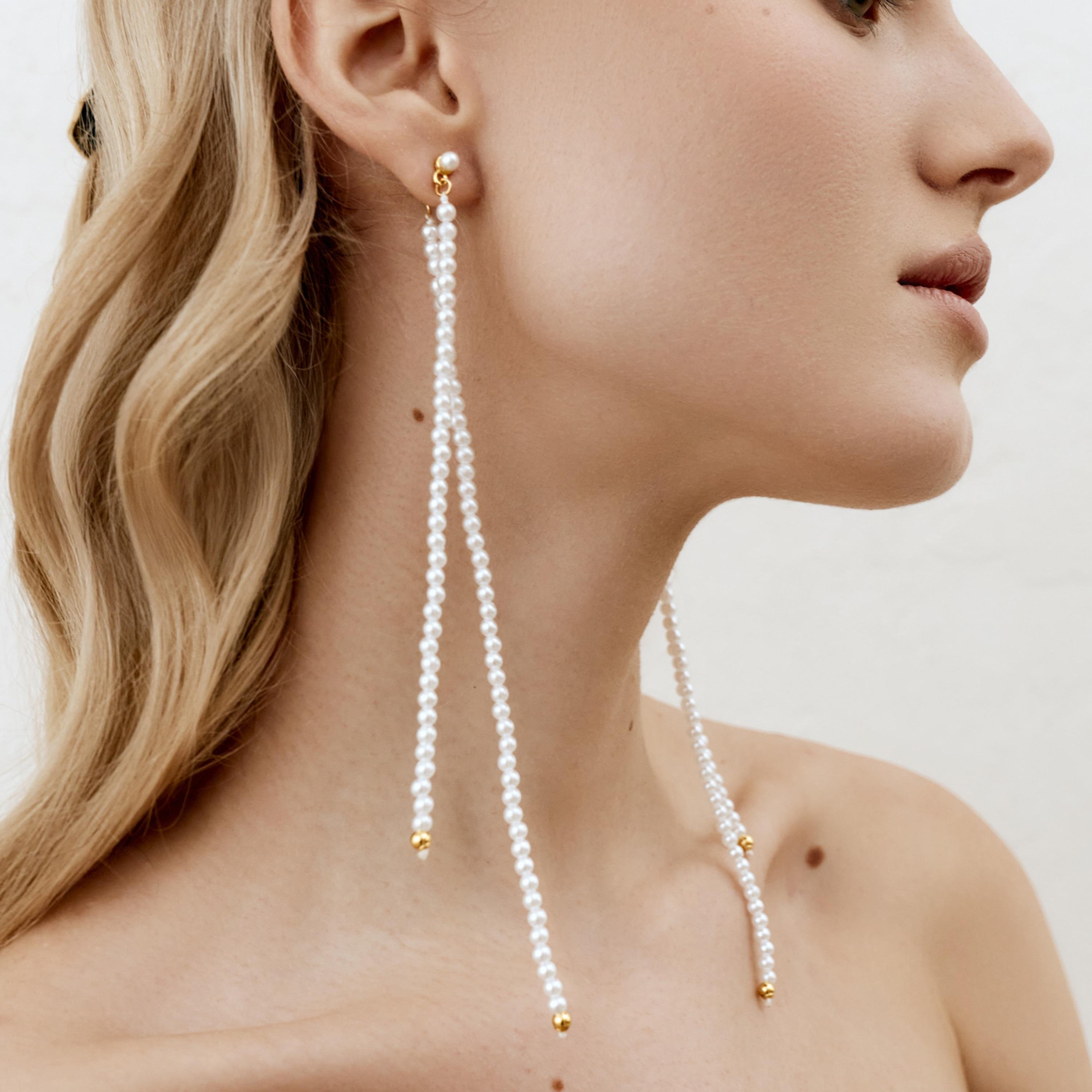 أقراط ليتشي بيضاء متدلية للنساء من النحاس | ear0629-women-watchesandjewellery-jewellery-earrings-image-1