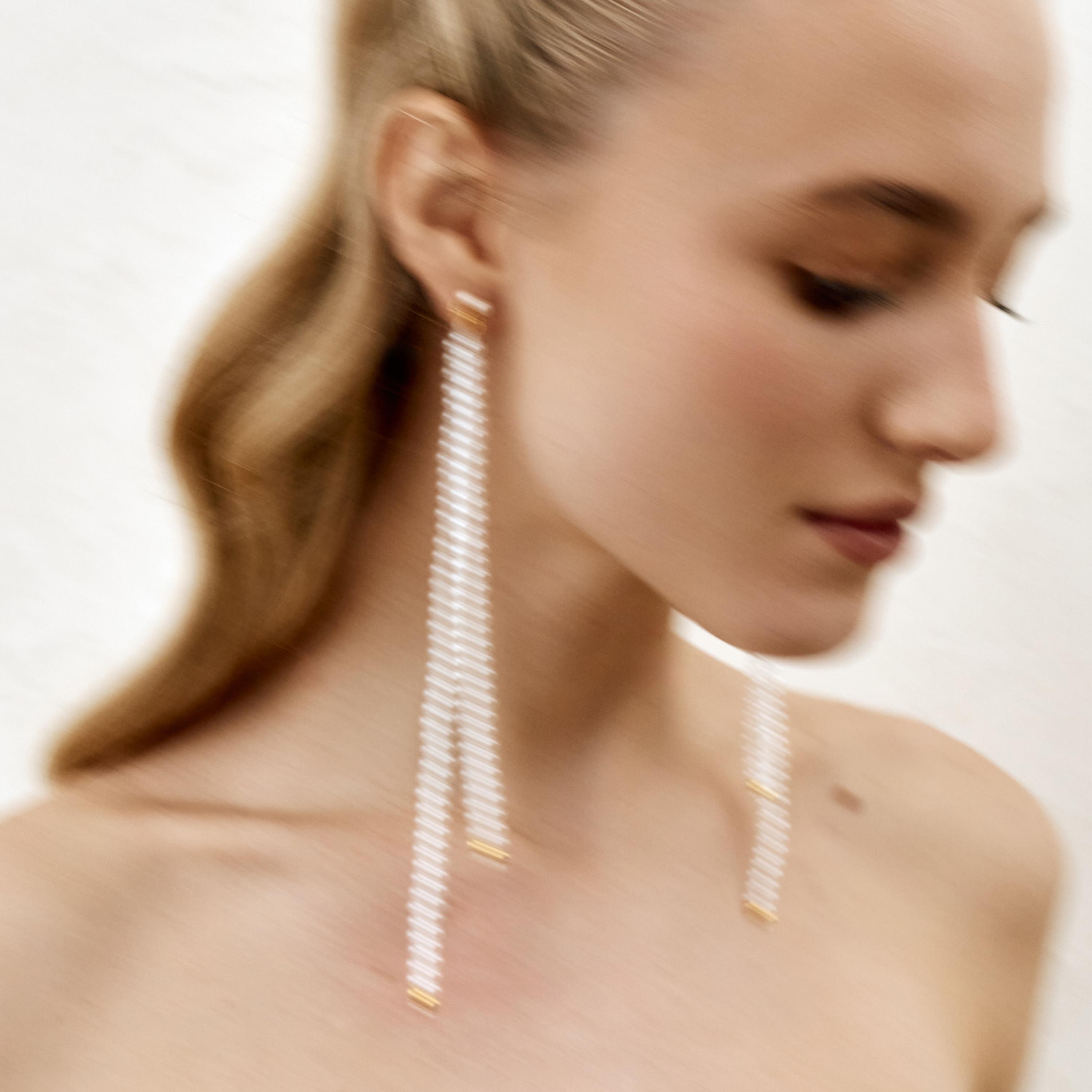 أقراط ليتشي بيضاء متدلية للنساء من النحاس | ear0629-women-watchesandjewellery-jewellery-earrings-image-5