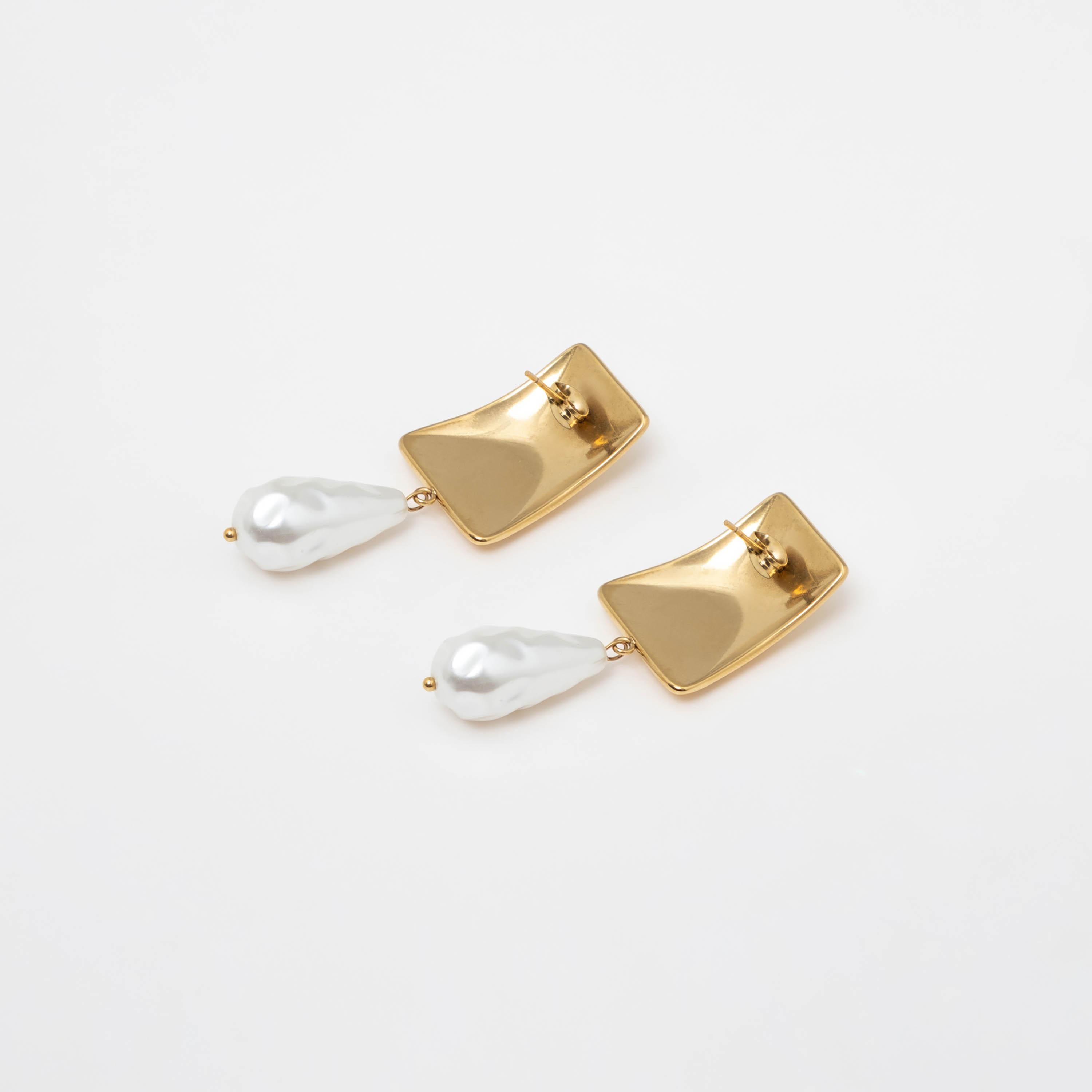 أقراط ليتشي ذهبية متدلية للنساء من الستيل | ear0632-women-watchesandjewellery-jewellery-earrings-image-3