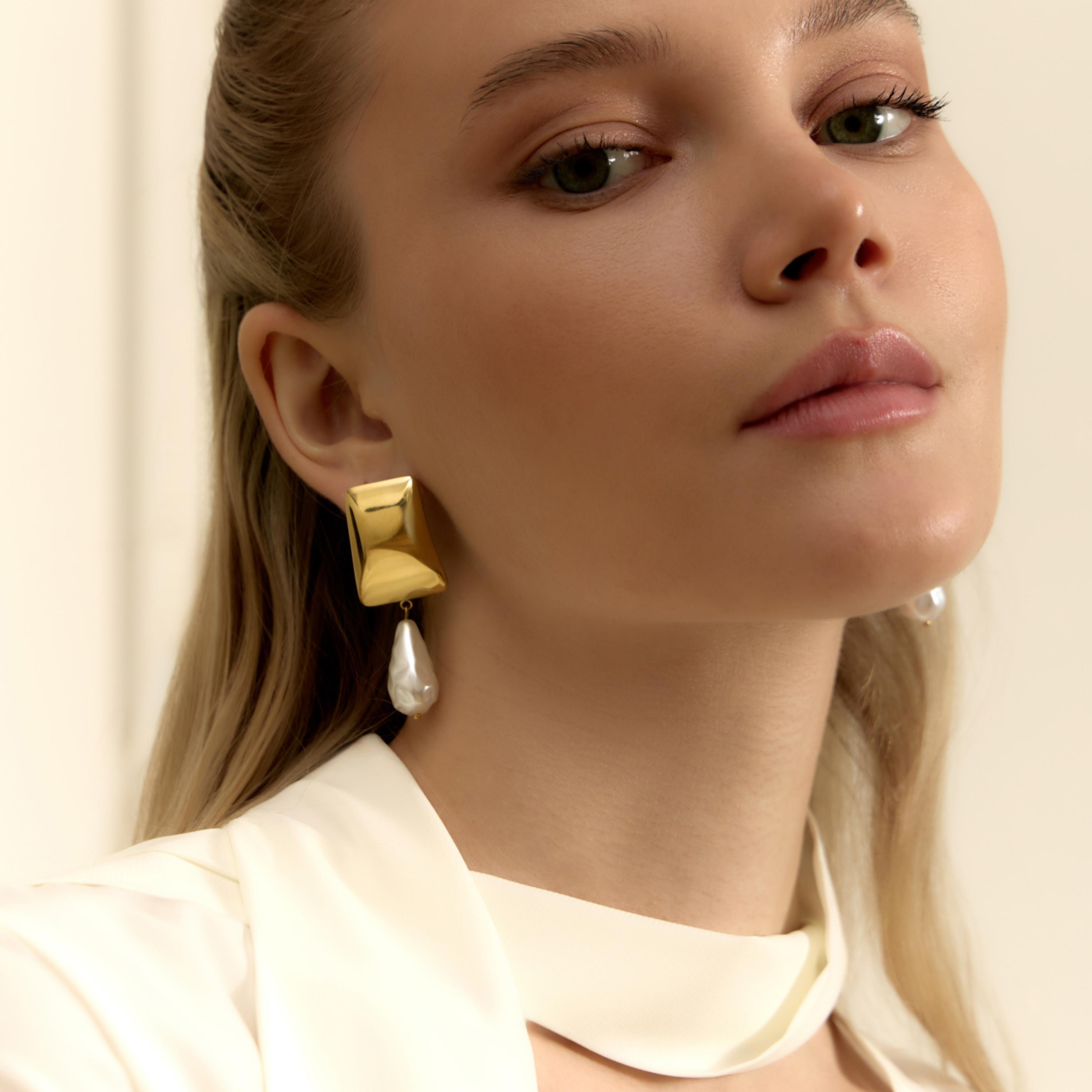 أقراط ليتشي ذهبية متدلية للنساء من الستيل | ear0632-women-watchesandjewellery-jewellery-earrings-image-4