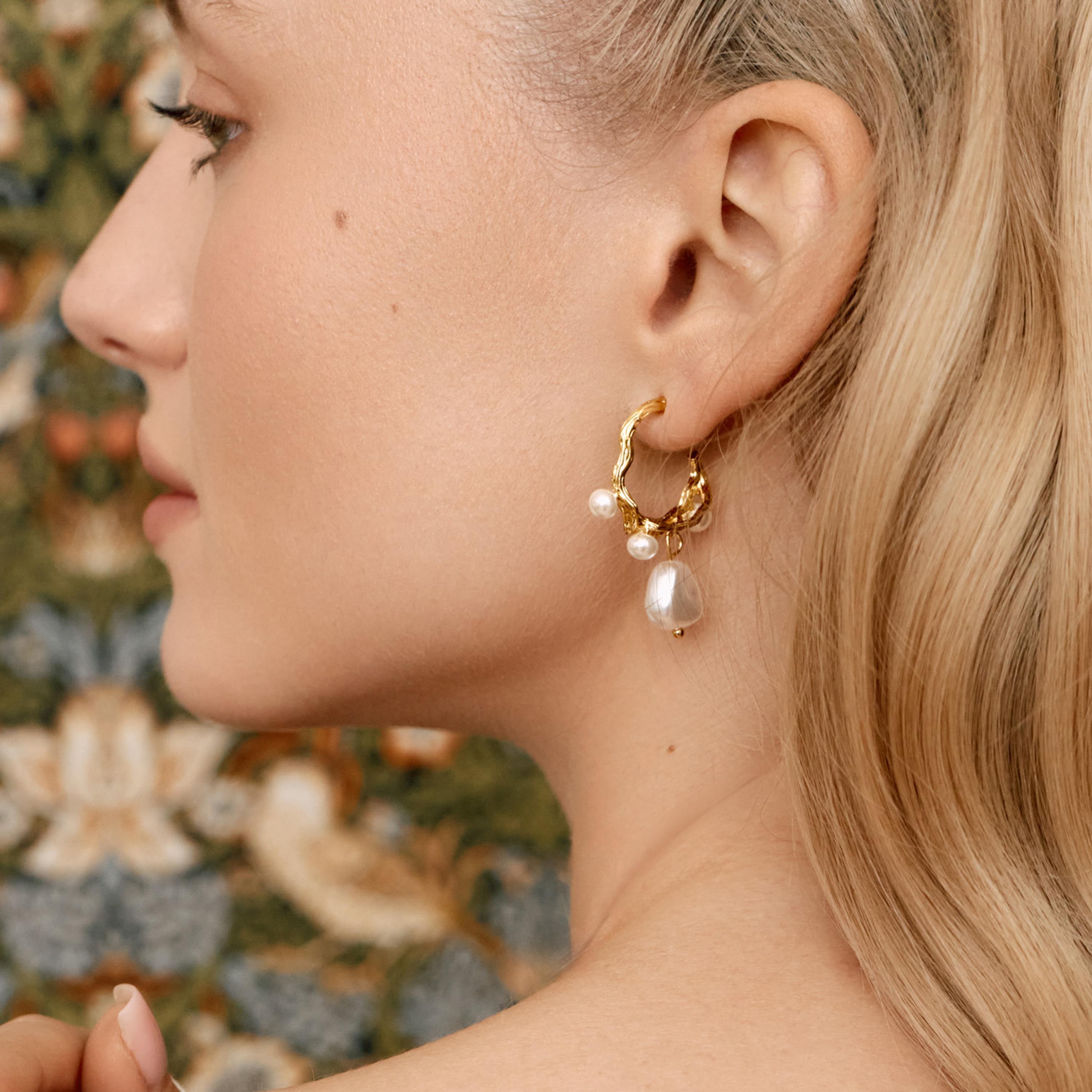 أقراط ليتشي ذهبية حلقية للنساء من الستيل | ear0636-women-watchesandjewellery-jewellery-earrings-image-1