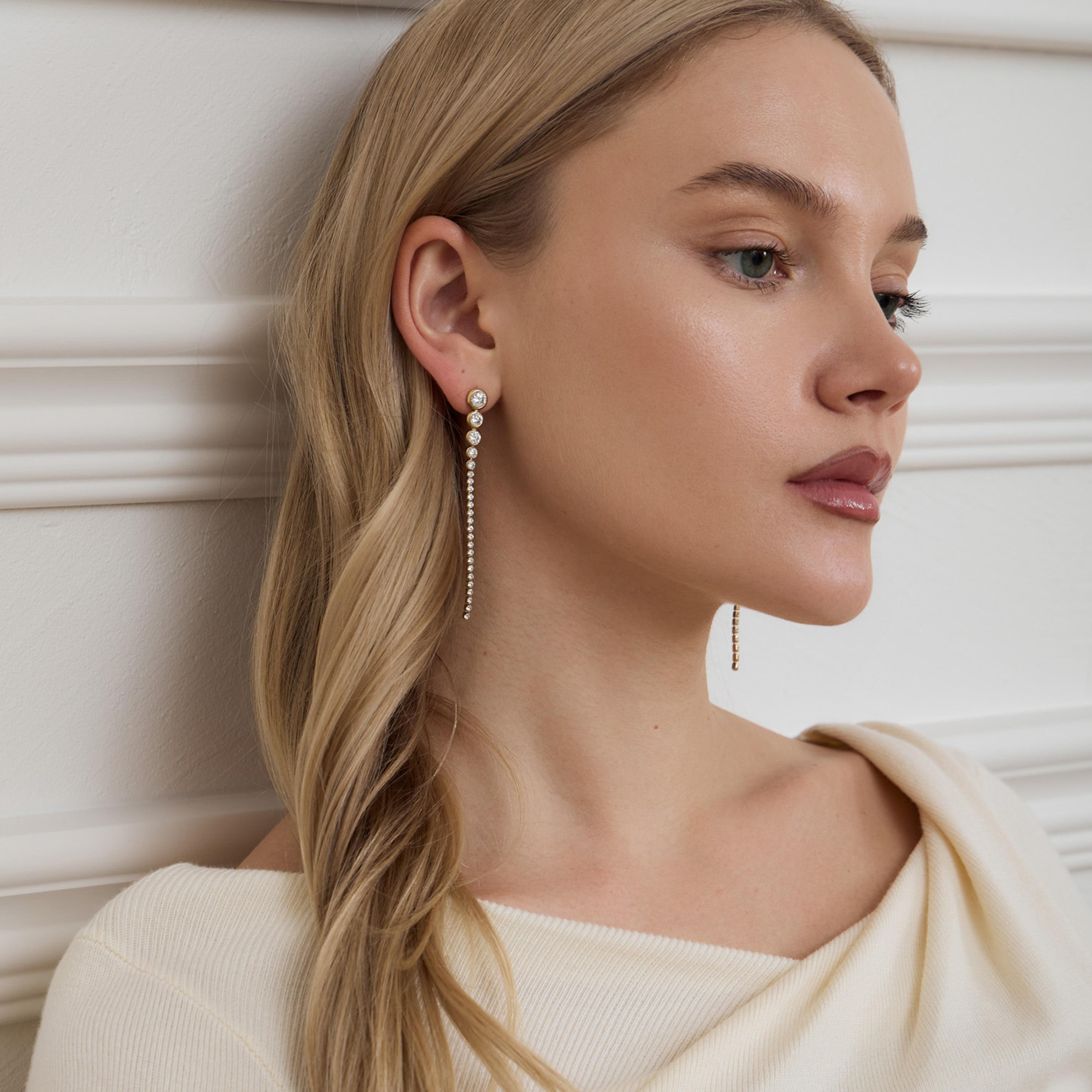 أقراط ليتشي ذهبية متدلية للنساء من النحاس | ear0639-women-watchesandjewellery-jewellery-earrings-image-1