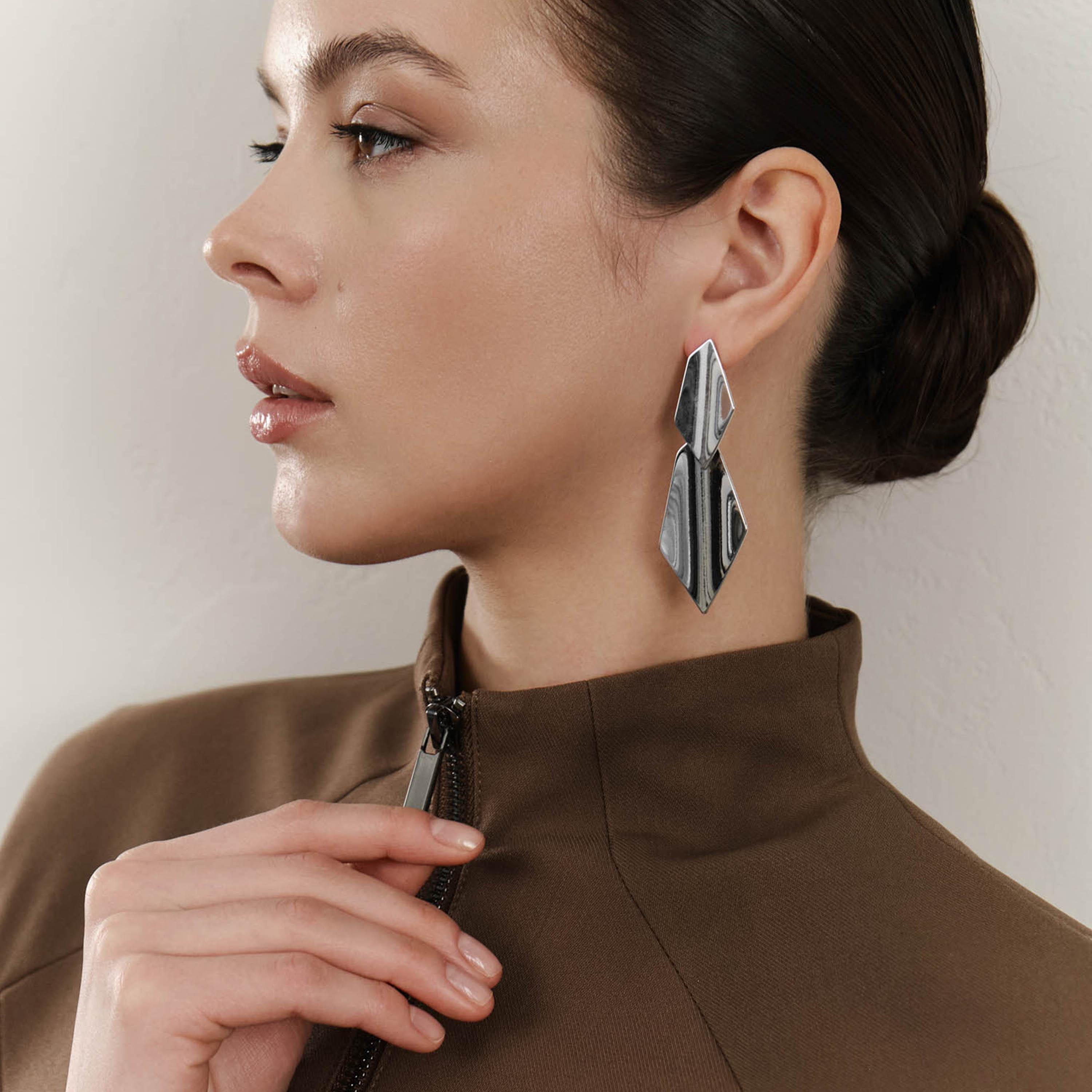 أقراط ليتشي فضية متدلية للنساء من سبيكة النحاس | ear0642-women-watchesandjewellery-jewellery-earrings-image-1