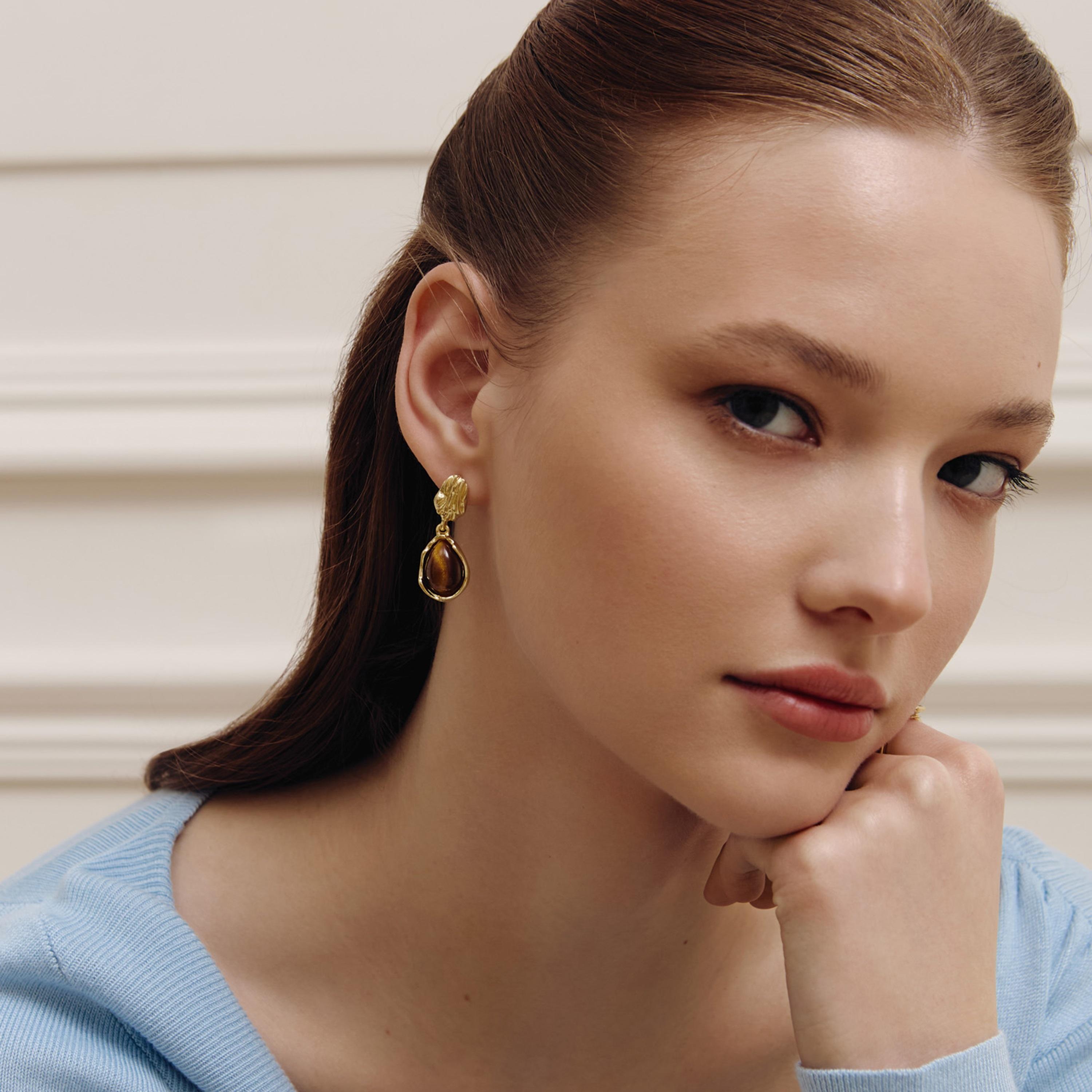 أقراط ليتشي ذهبية متدلية للنساء من سبيكة النحاس | ear0646-women-watchesandjewellery-jewellery-earrings-image-1