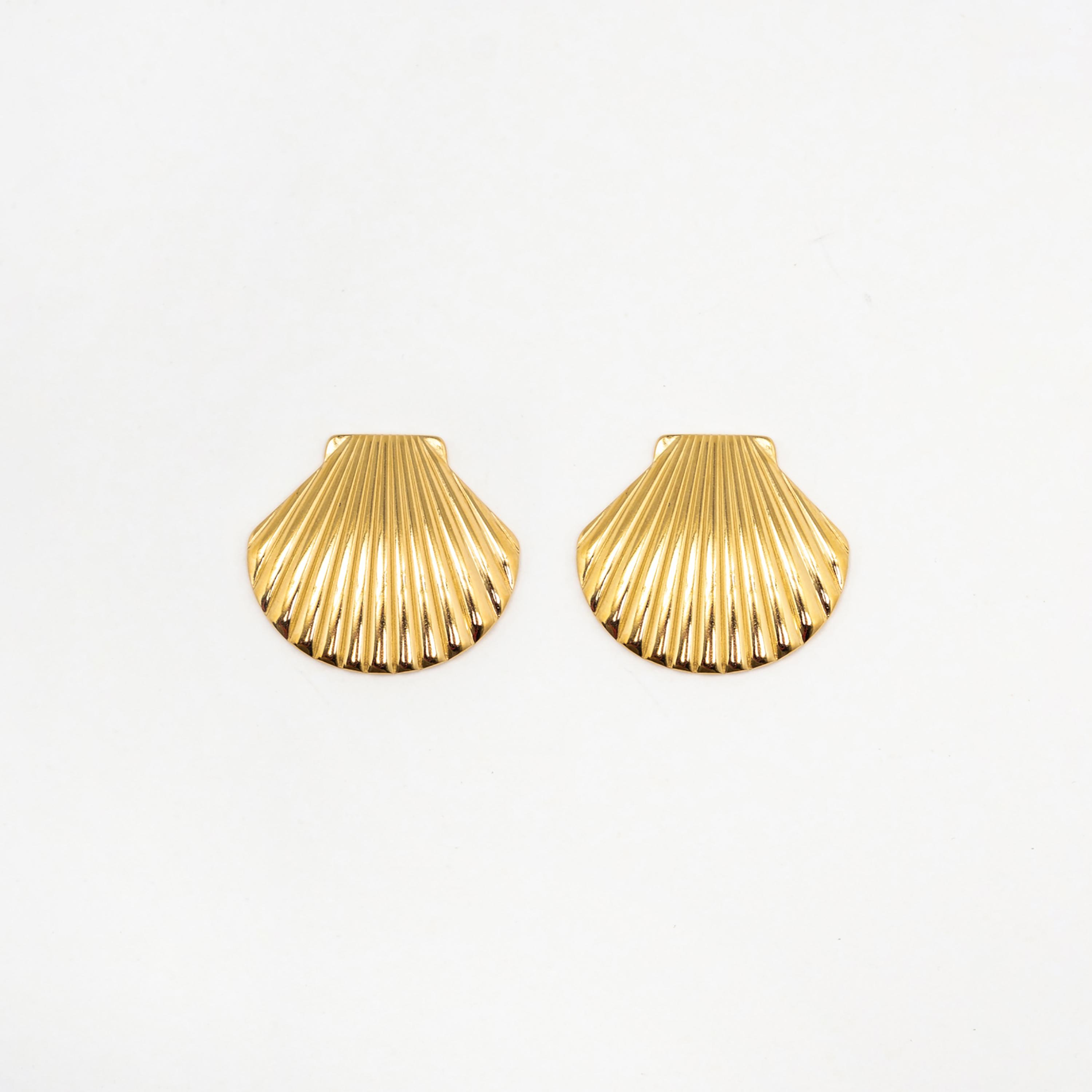 أقراط ليتشي ذهبية صغيرة للنساء من الستانلس ستيل | ear0660-women-watchesandjewellery-jewellery-earrings-image-2