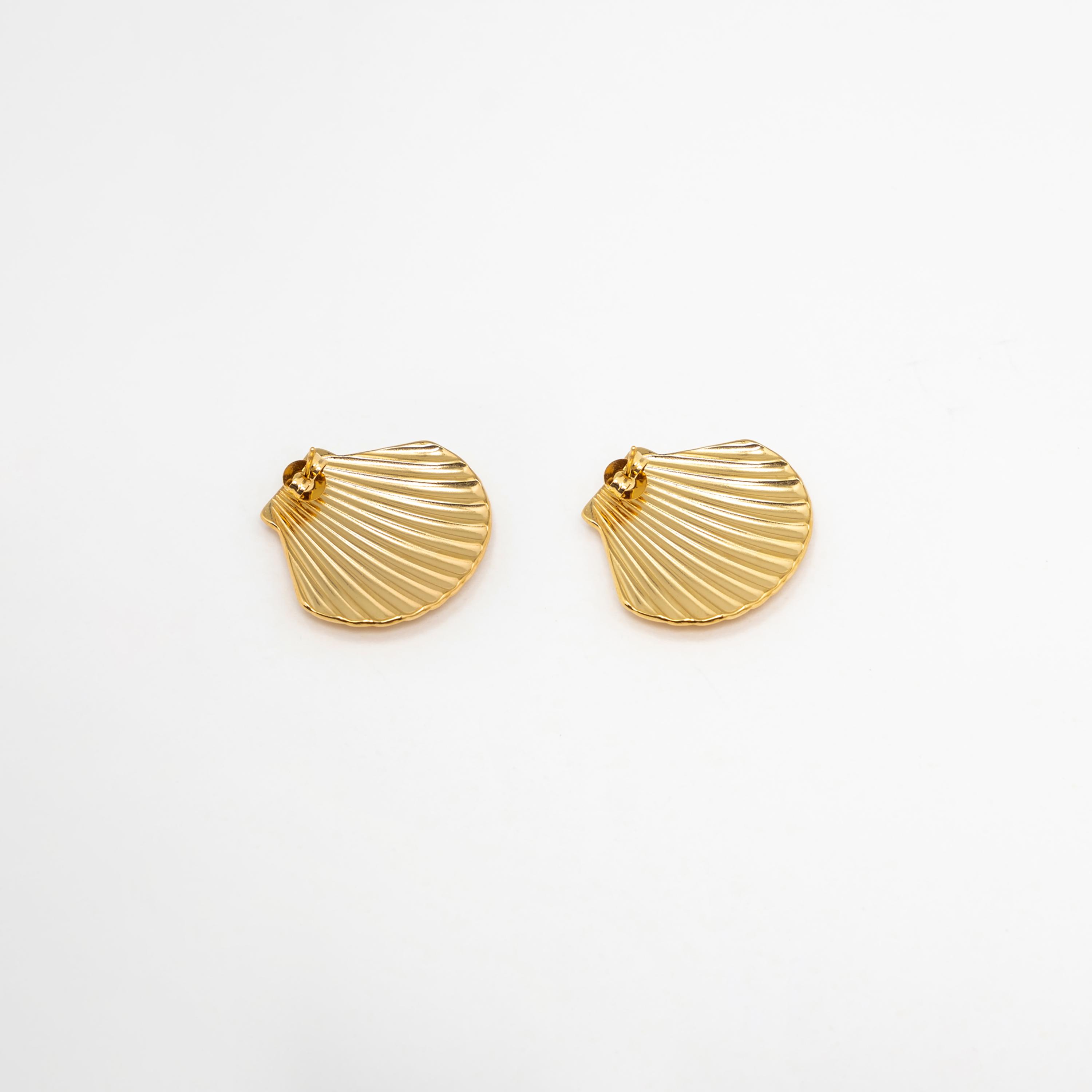 أقراط ليتشي ذهبية صغيرة للنساء من الستانلس ستيل | ear0660-women-watchesandjewellery-jewellery-earrings-image-3