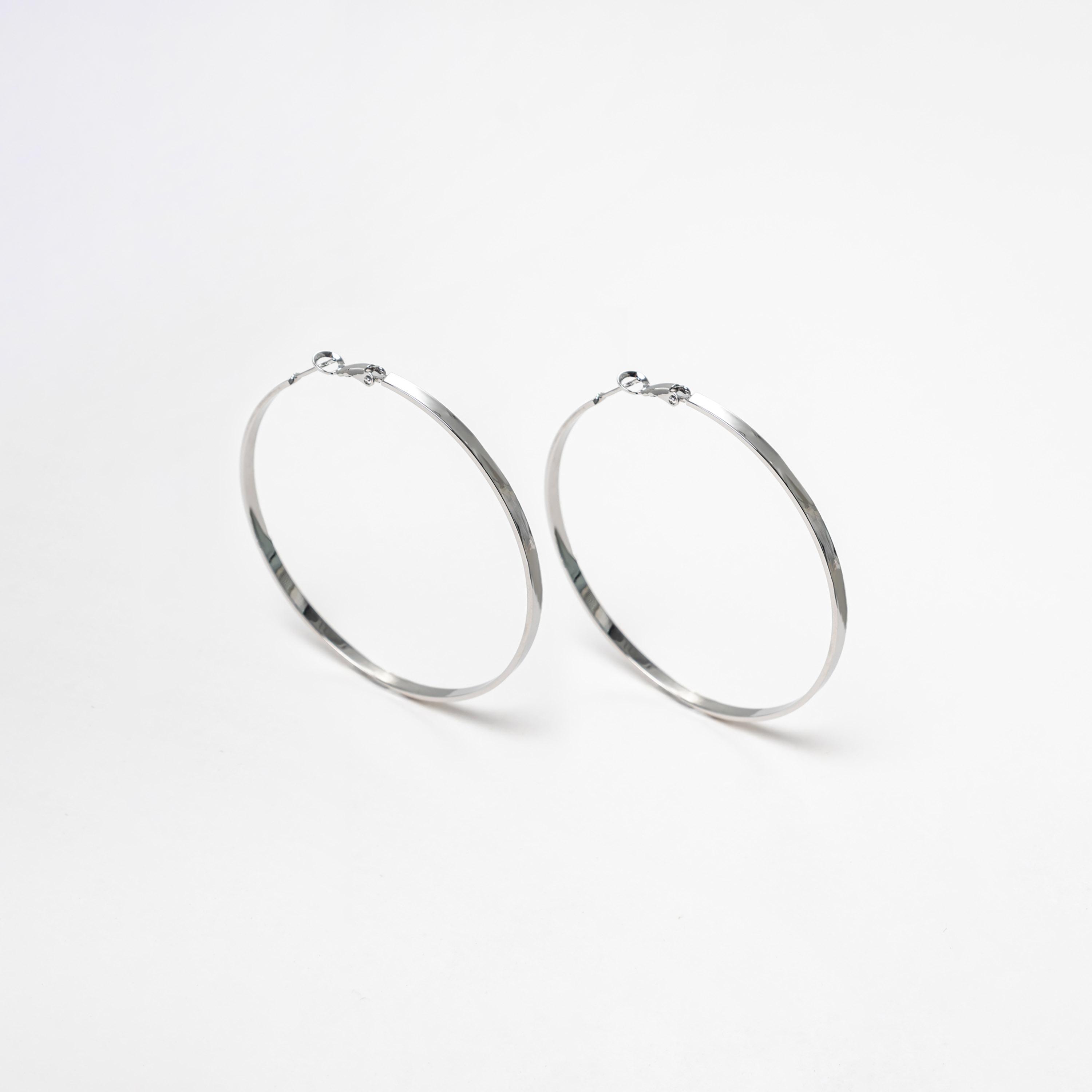 أقراط ليتشي فضية حلقية للنساء من سبيكة النحاس | ear0667-women-watchesandjewellery-jewellery-earrings-image-2