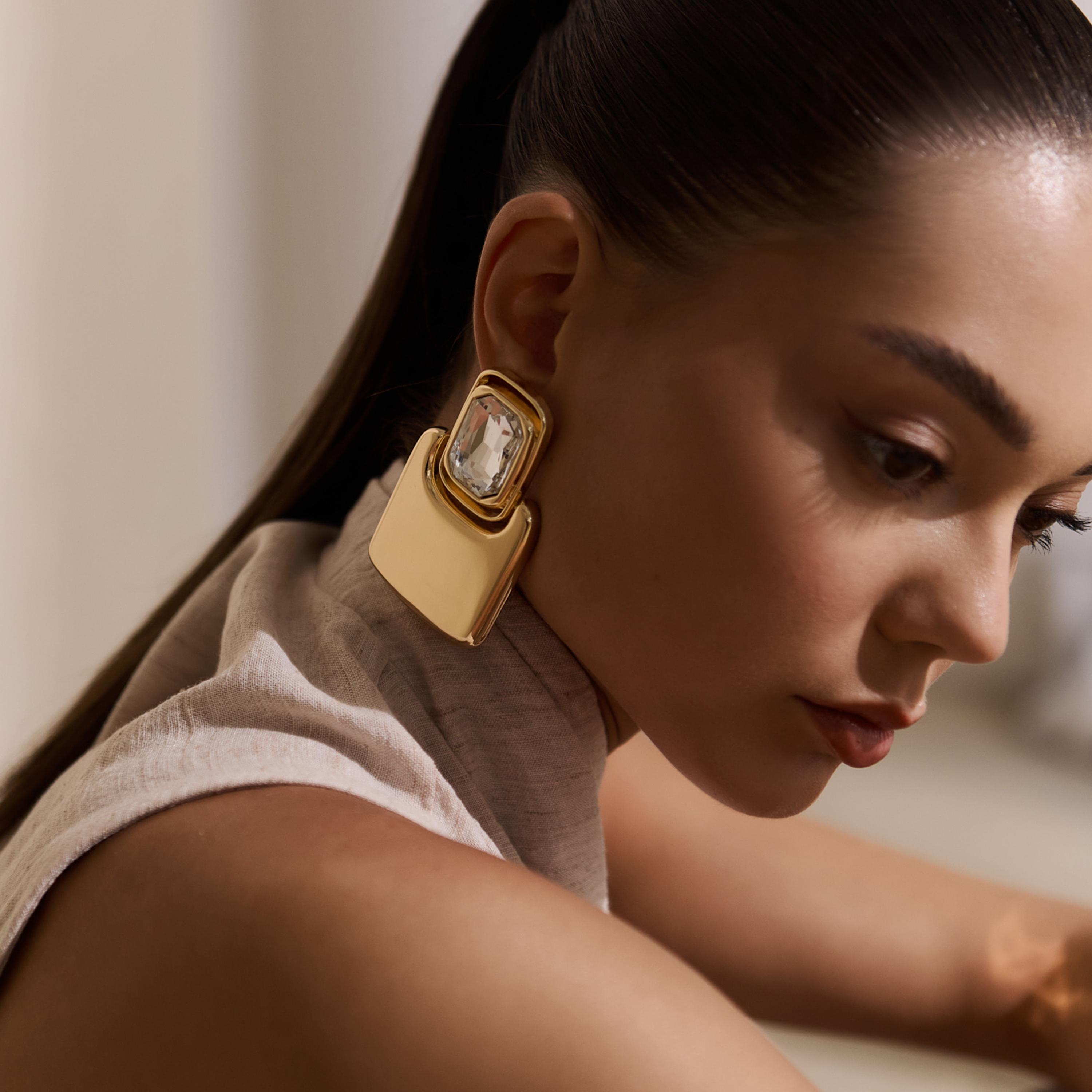 أقراط ليتشي ذهبية متدلية للنساء من سبيكة الزنك | ear0687-women-watchesandjewellery-jewellery-earrings-image-4