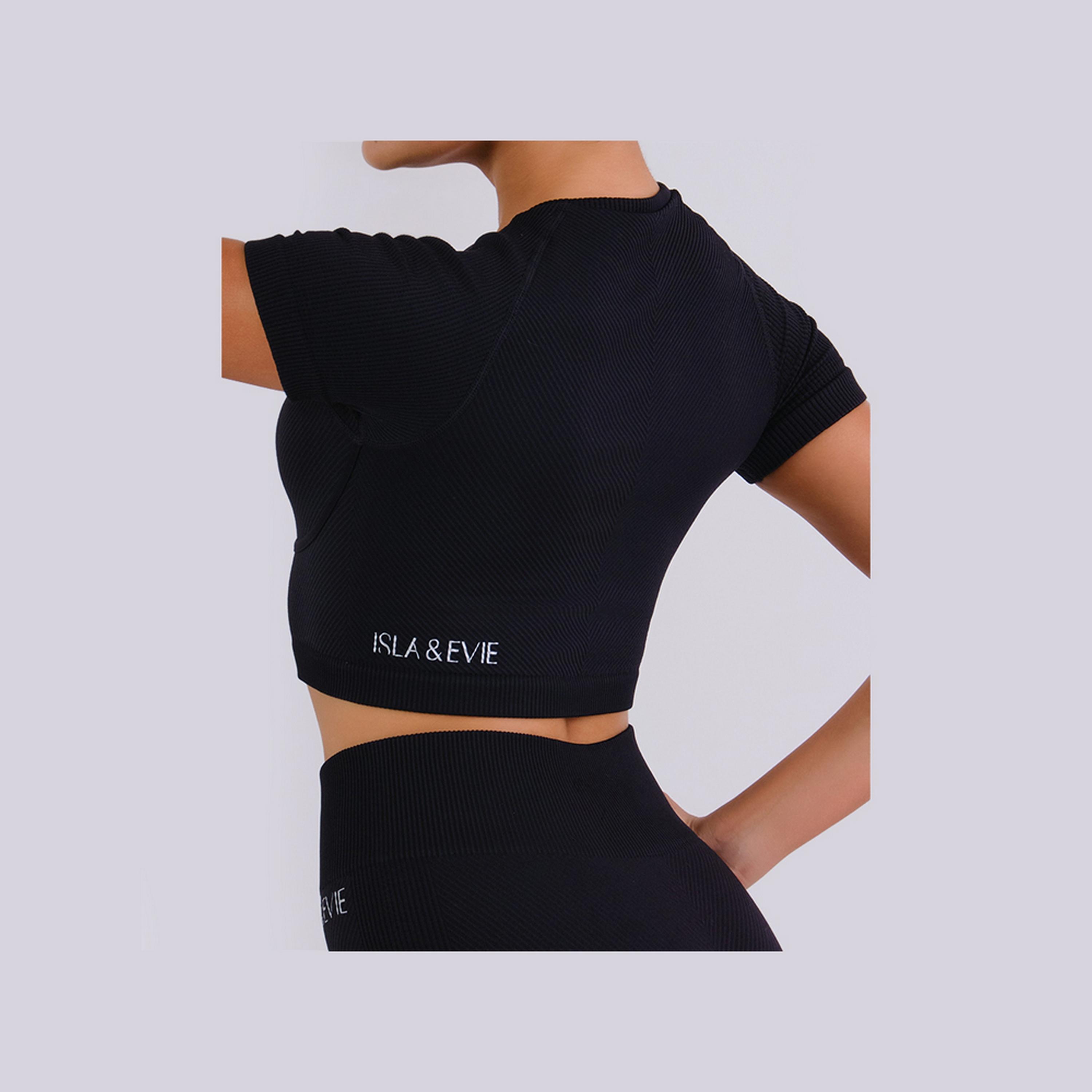 توب نسائي كروب للملابس الرياضية من إيزلا آند إيفي-women-clothing-tshirts-image-2