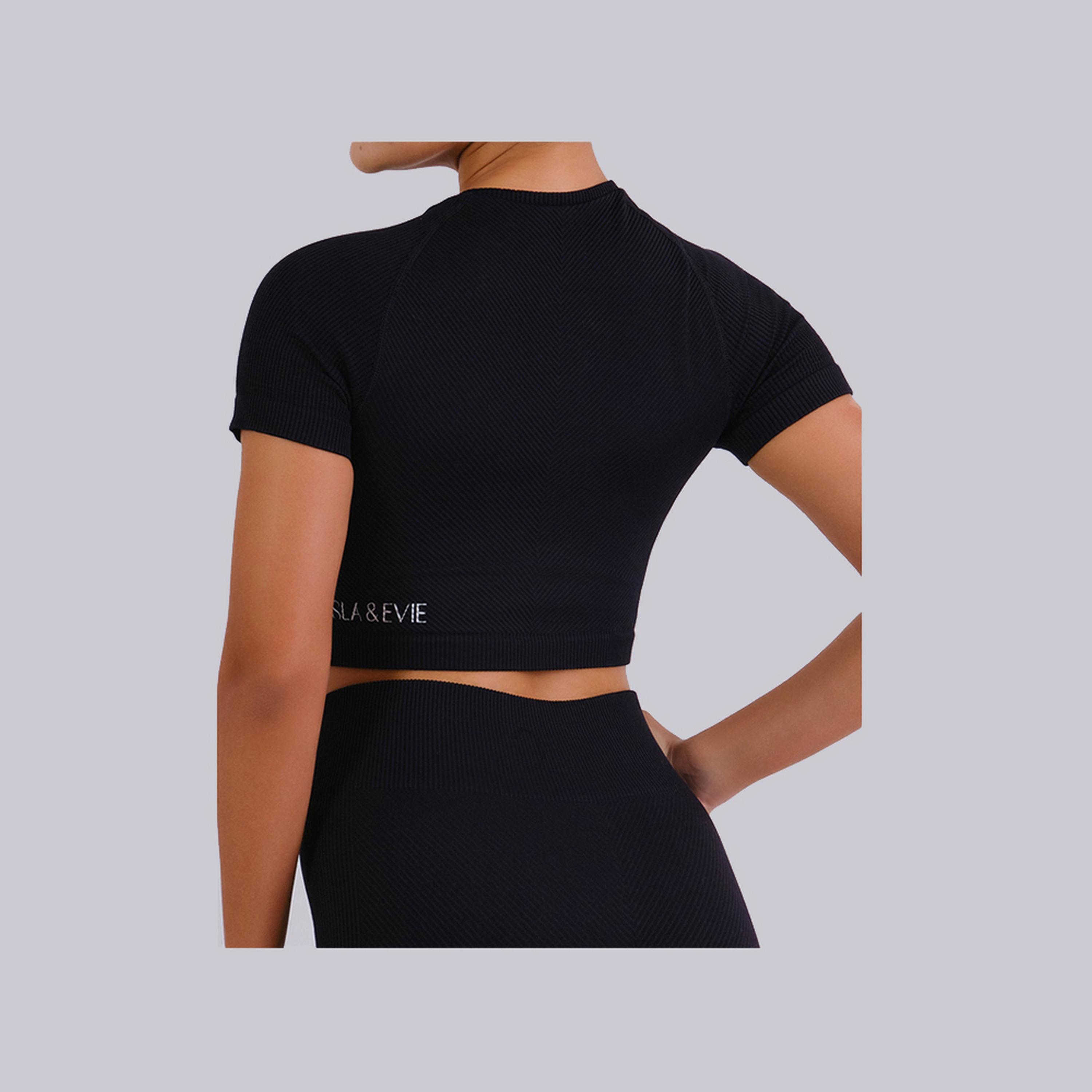 توب نسائي كروب للملابس الرياضية من إيزلا آند إيفي-women-clothing-tshirts-image-3