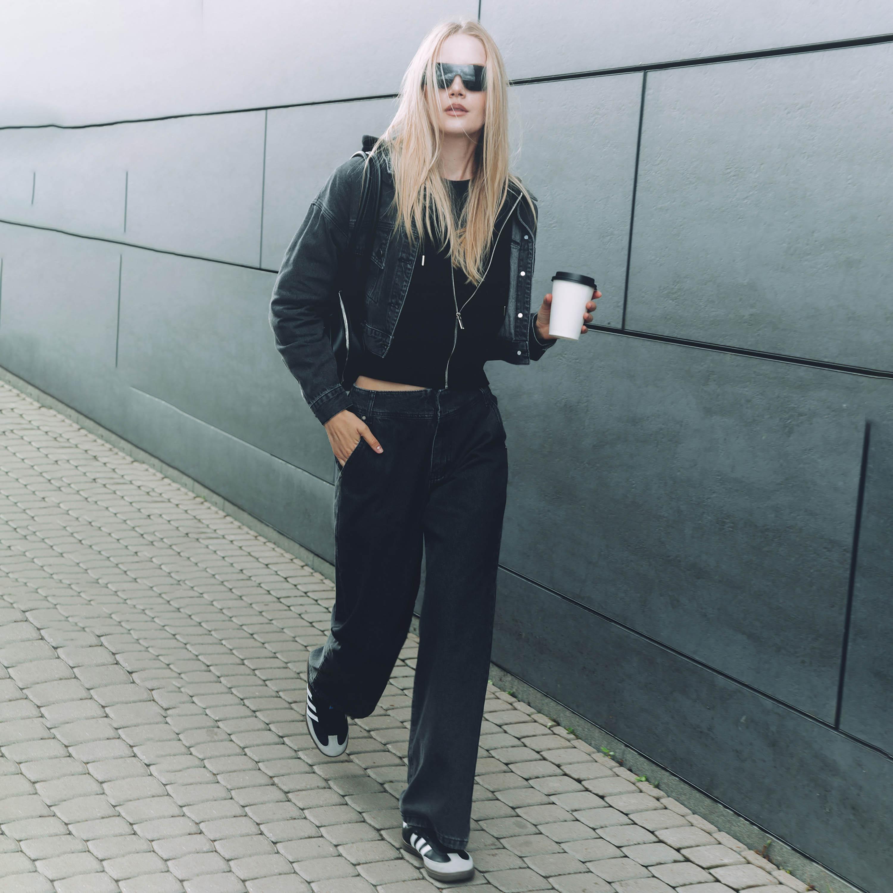 جاكيت جينز حريمي رمادي بياقة من ليتشي-women-winterwear-coatsandjackets-jackets-image-2