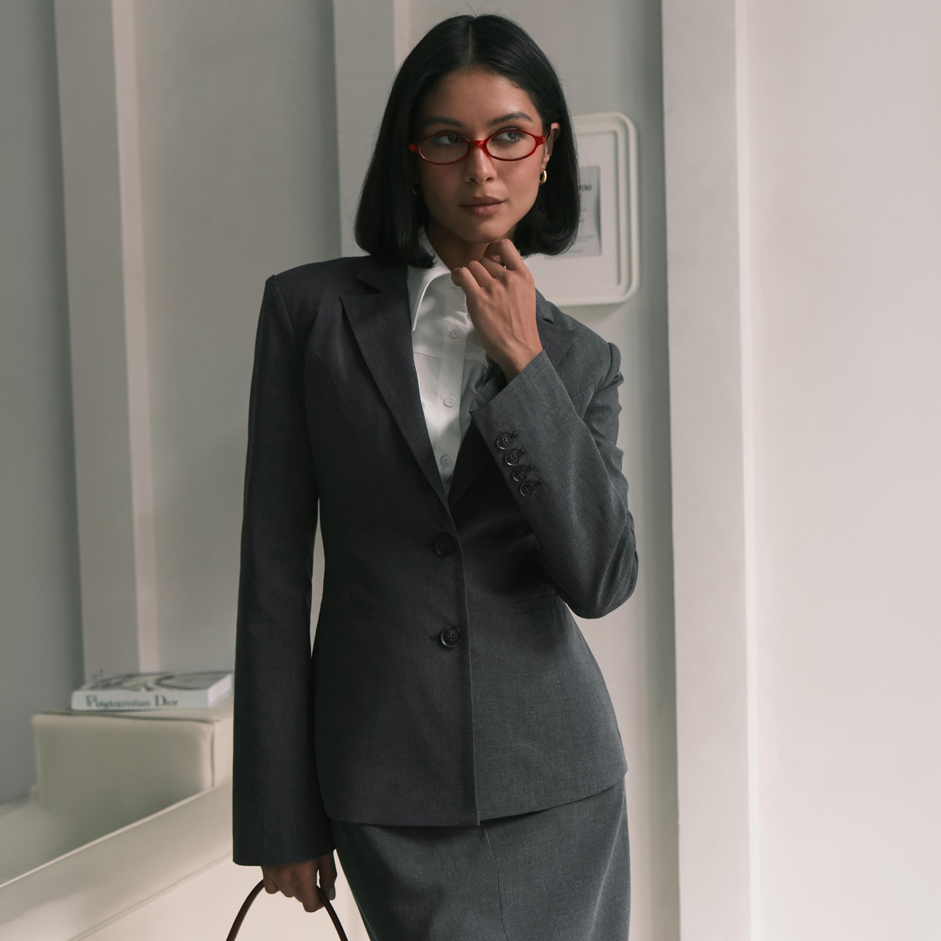 بليزر بصف أزرار واحد وبياقة لايبيل للنساء من ليتشي-women-clothing-coatsandjackets-blazers-image-1