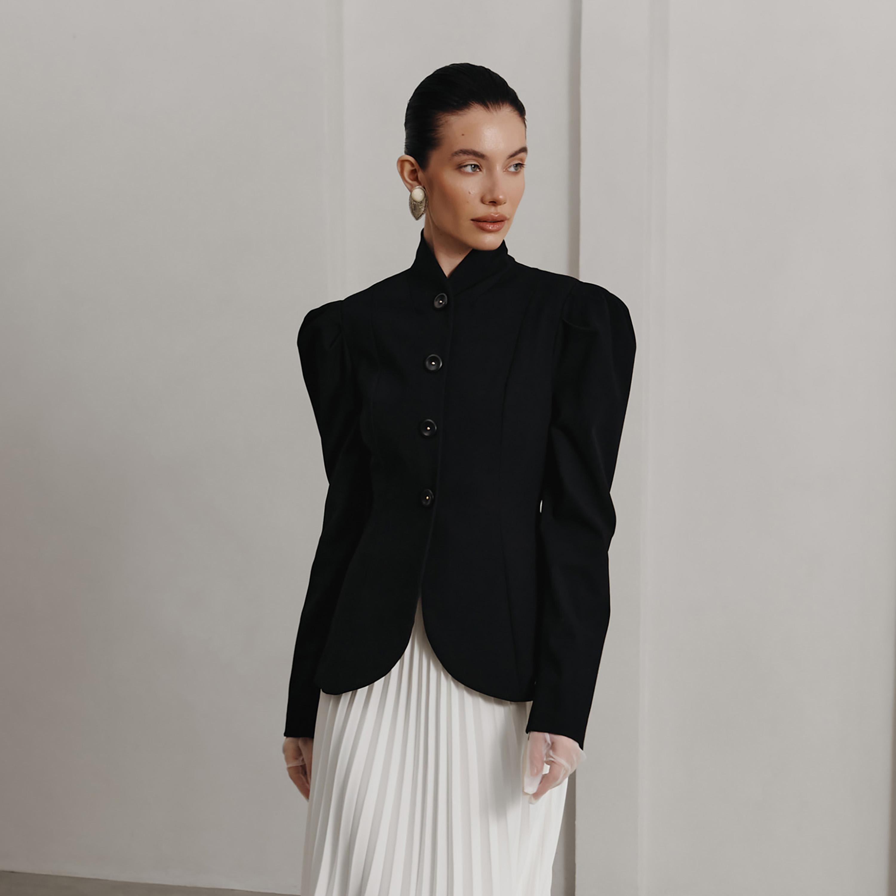 بليزر ستان بصف أزرار واحد وبياقة واقفة للنساء من ليتشي-women-clothing-coatsandjackets-blazers-image-4