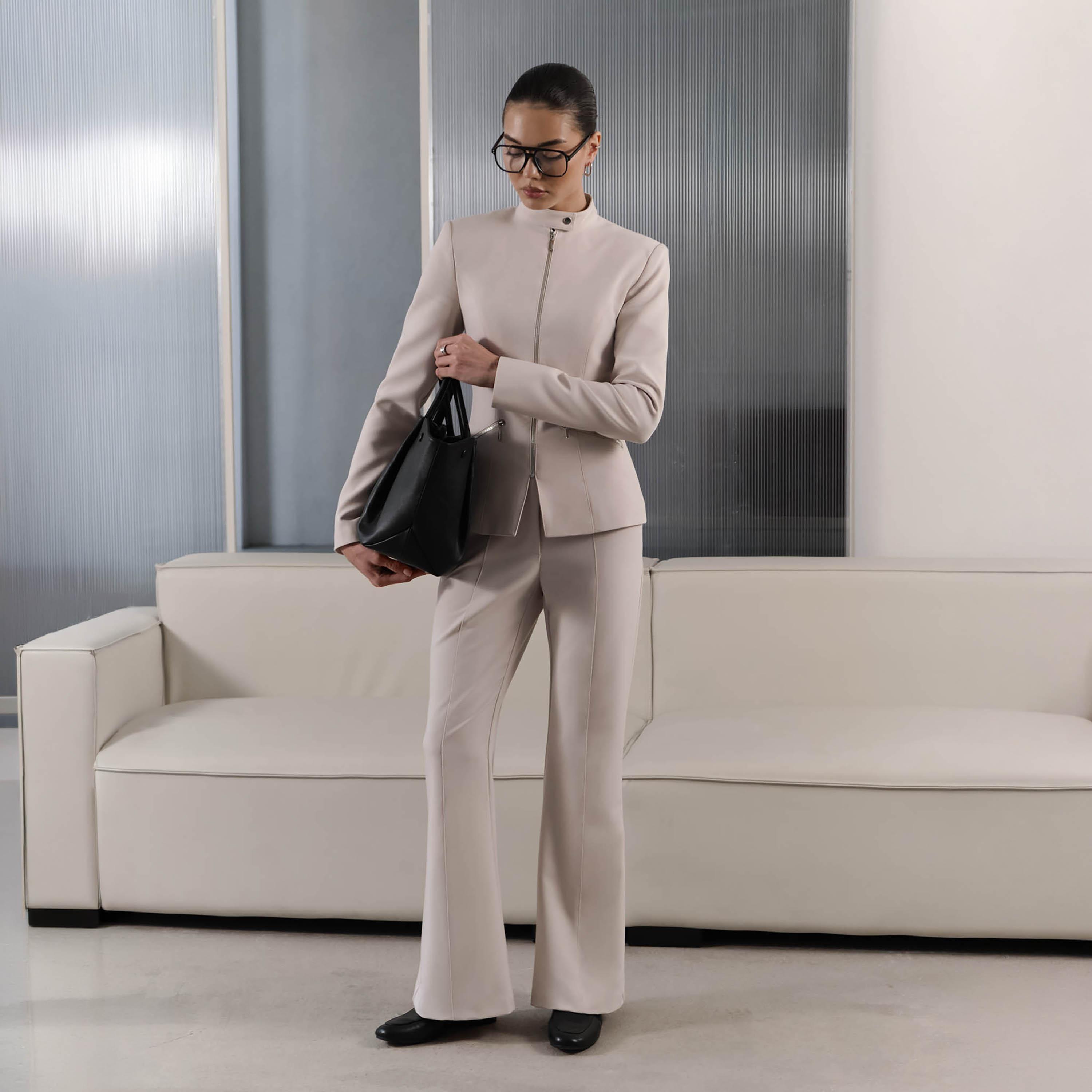 بليزر بصف أزرار واحد وبياقة عالية للنساء من ليتشي-women-clothing-coatsandjackets-blazers-image-2