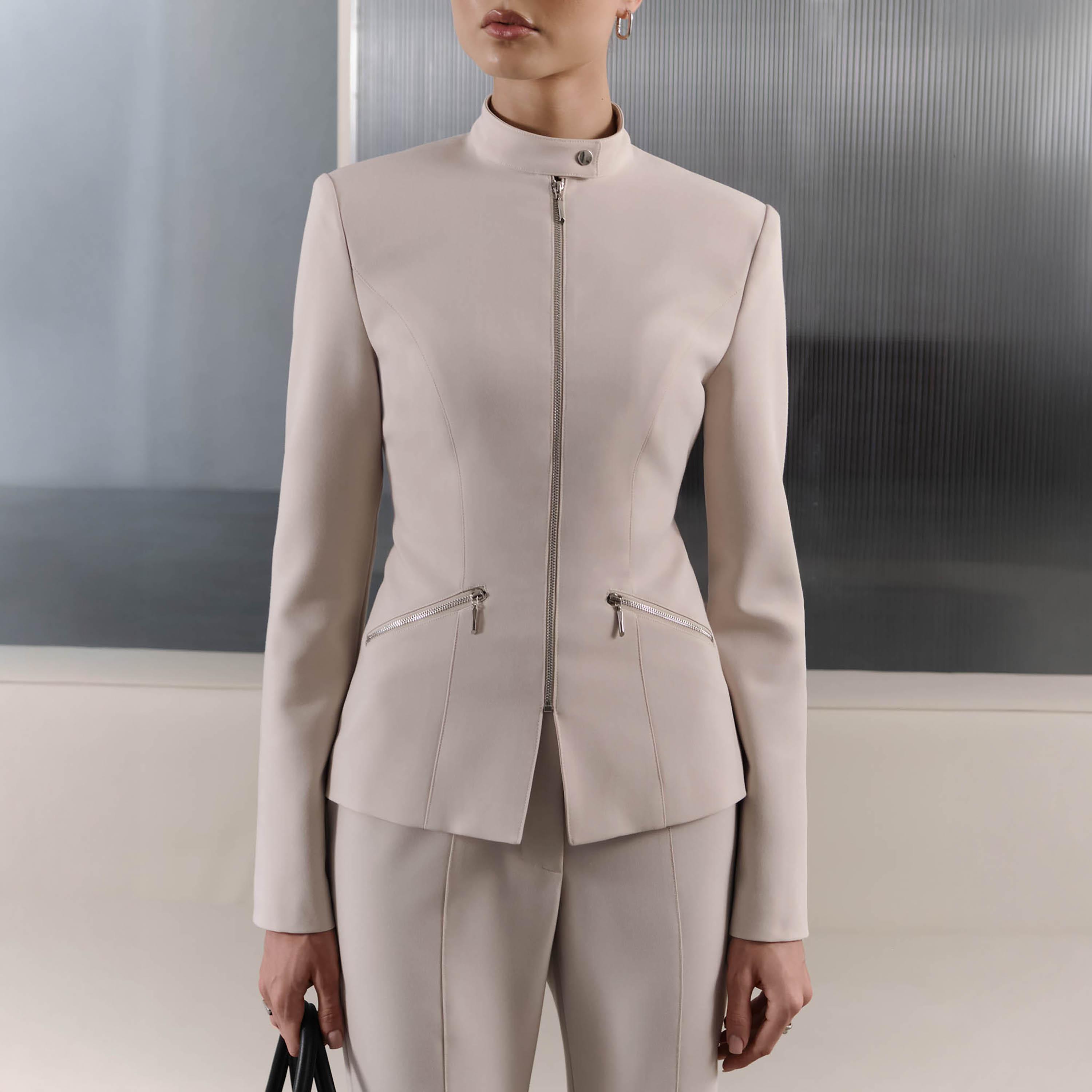 بليزر بصف أزرار واحد وبياقة عالية للنساء من ليتشي-women-clothing-coatsandjackets-blazers-image-3