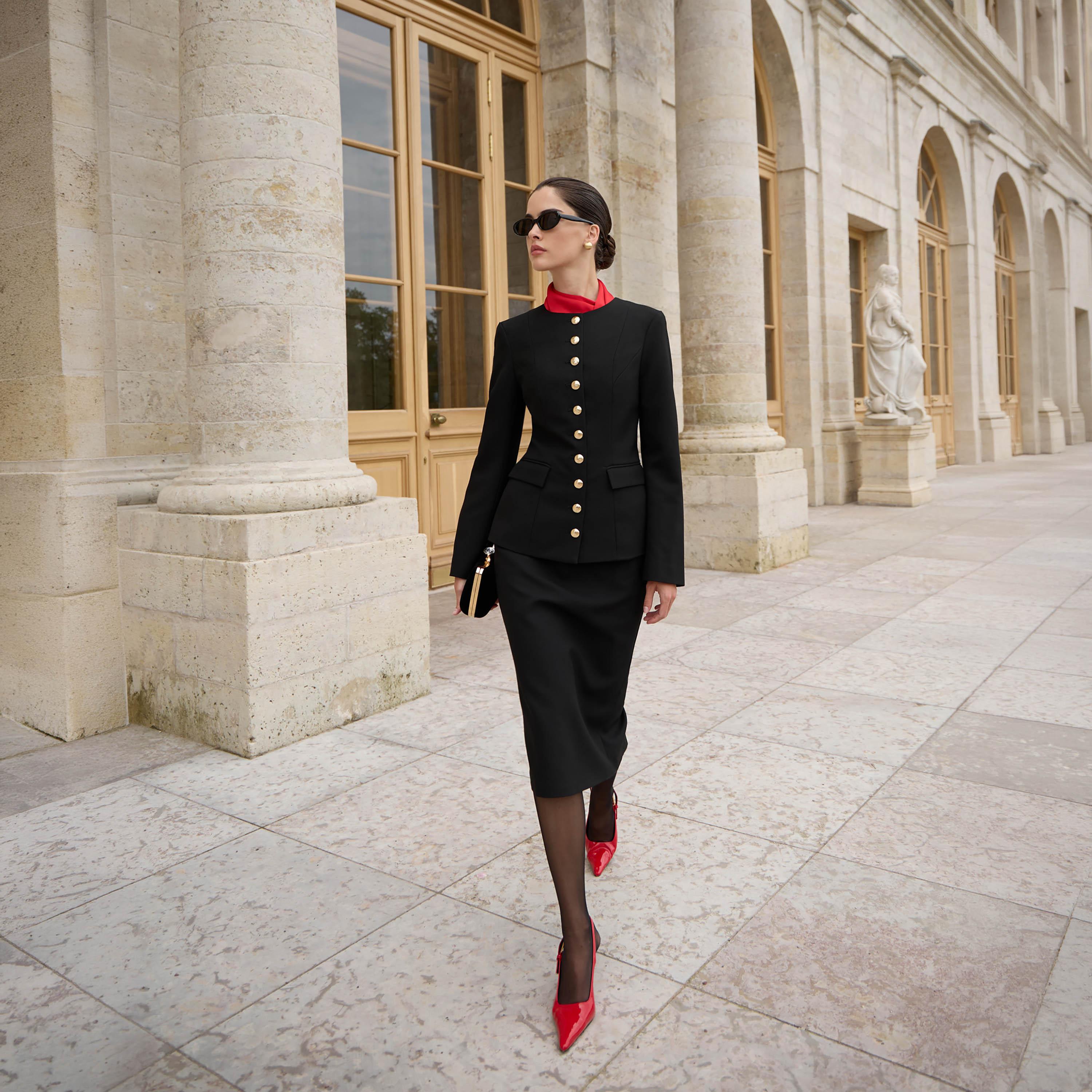بلازر نسائي باللون الأسود من ليتشي-women-clothing-coatsandjackets-blazers-image-3