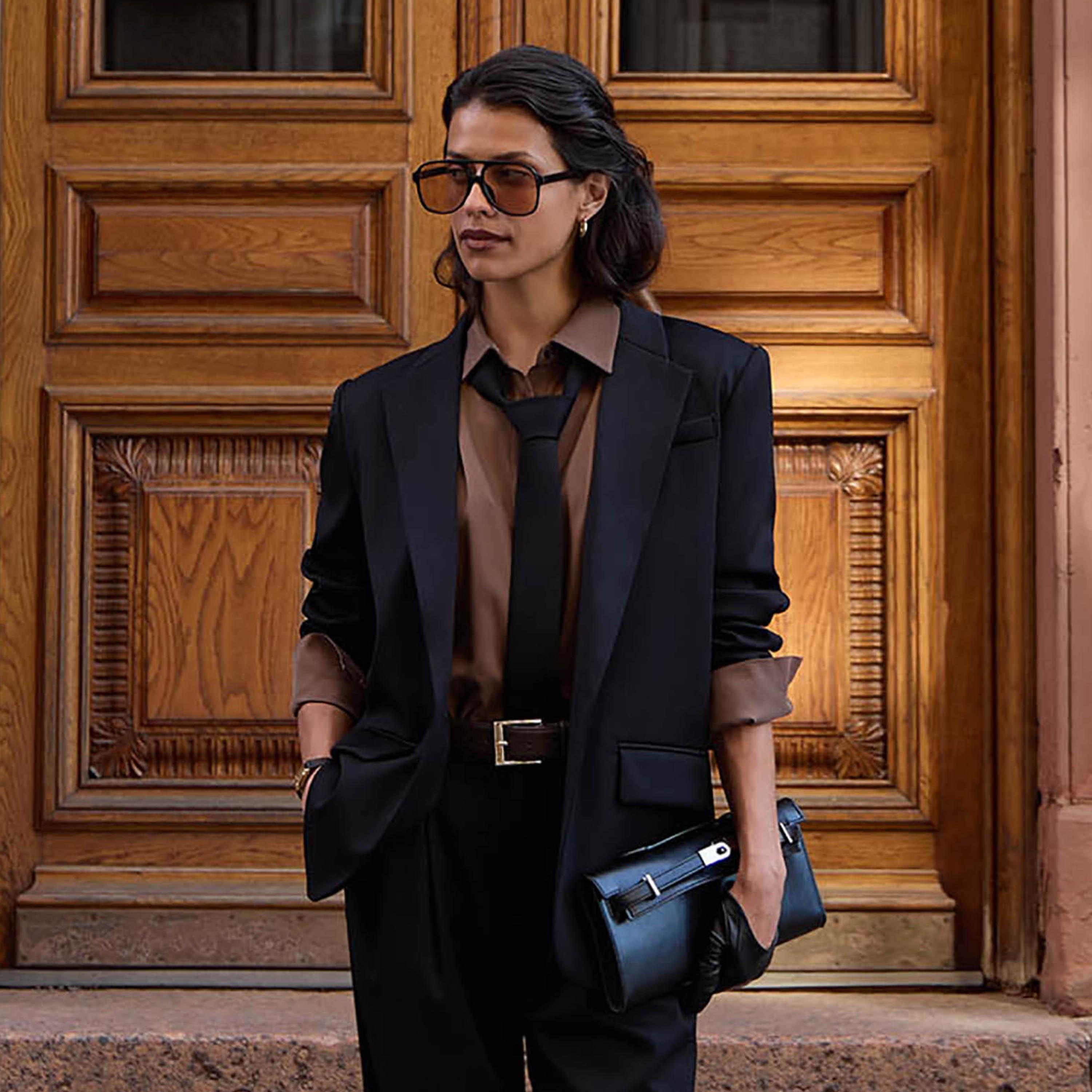 بليزر بصف أزرار واحد وبياقة لايبيل للنساء من ليتشي-women-clothing-coatsandjackets-blazers-image-3