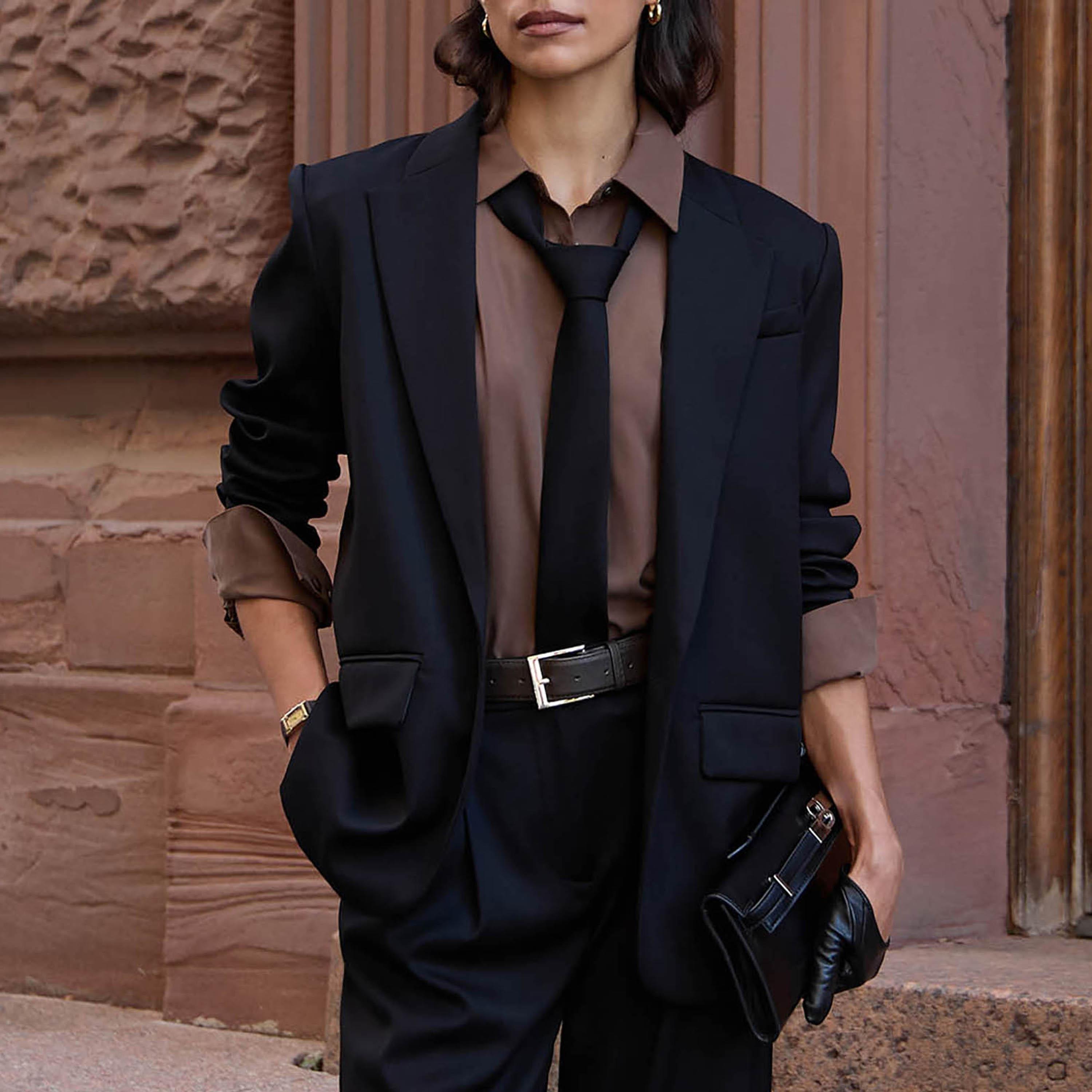 بليزر بصف أزرار واحد وبياقة لايبيل للنساء من ليتشي-women-clothing-coatsandjackets-blazers-image-4