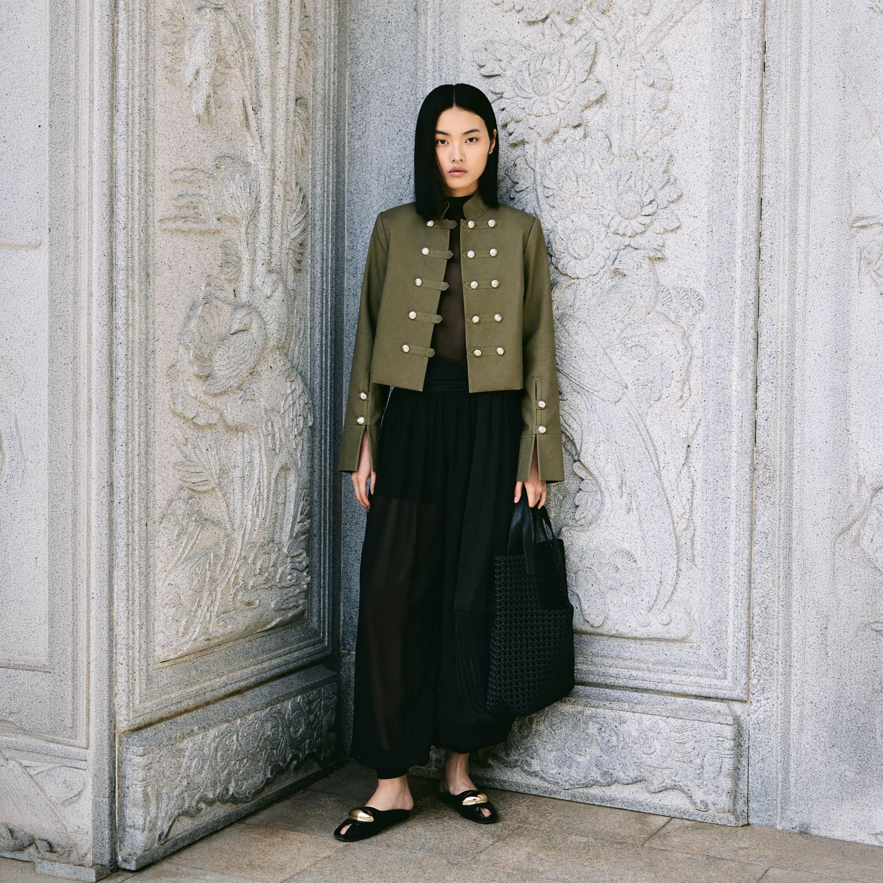 جاكيت قطن نسائي بياقة ماندارين باللون الأخضر من ليتشي-women-winterwear-coatsandjackets-jackets-image-2
