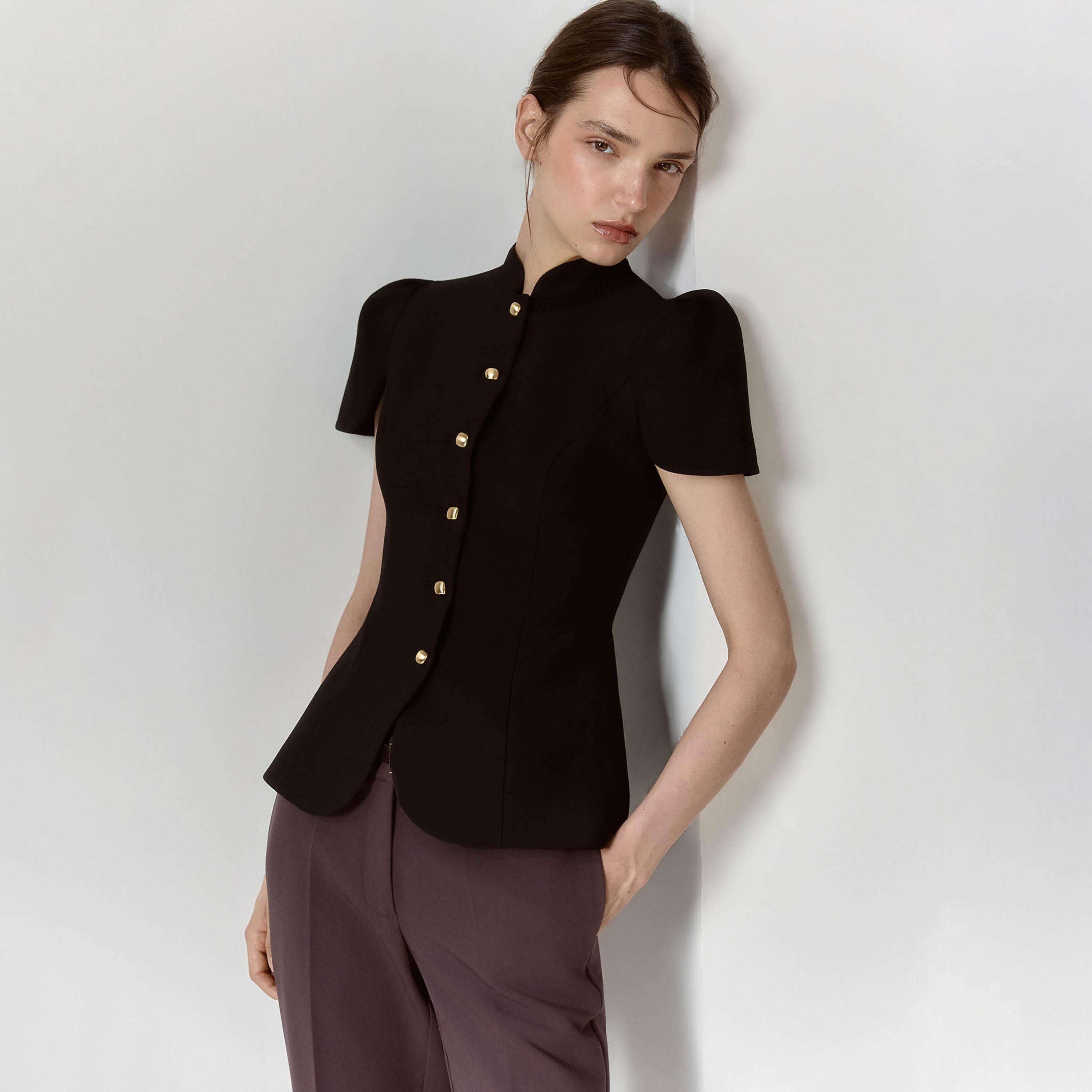 جاكيت بيبلوم حريمي بياقة قائمة وأكمام منتفخة من ليتشي-women-winterwear-coatsandjackets-jackets-image-1