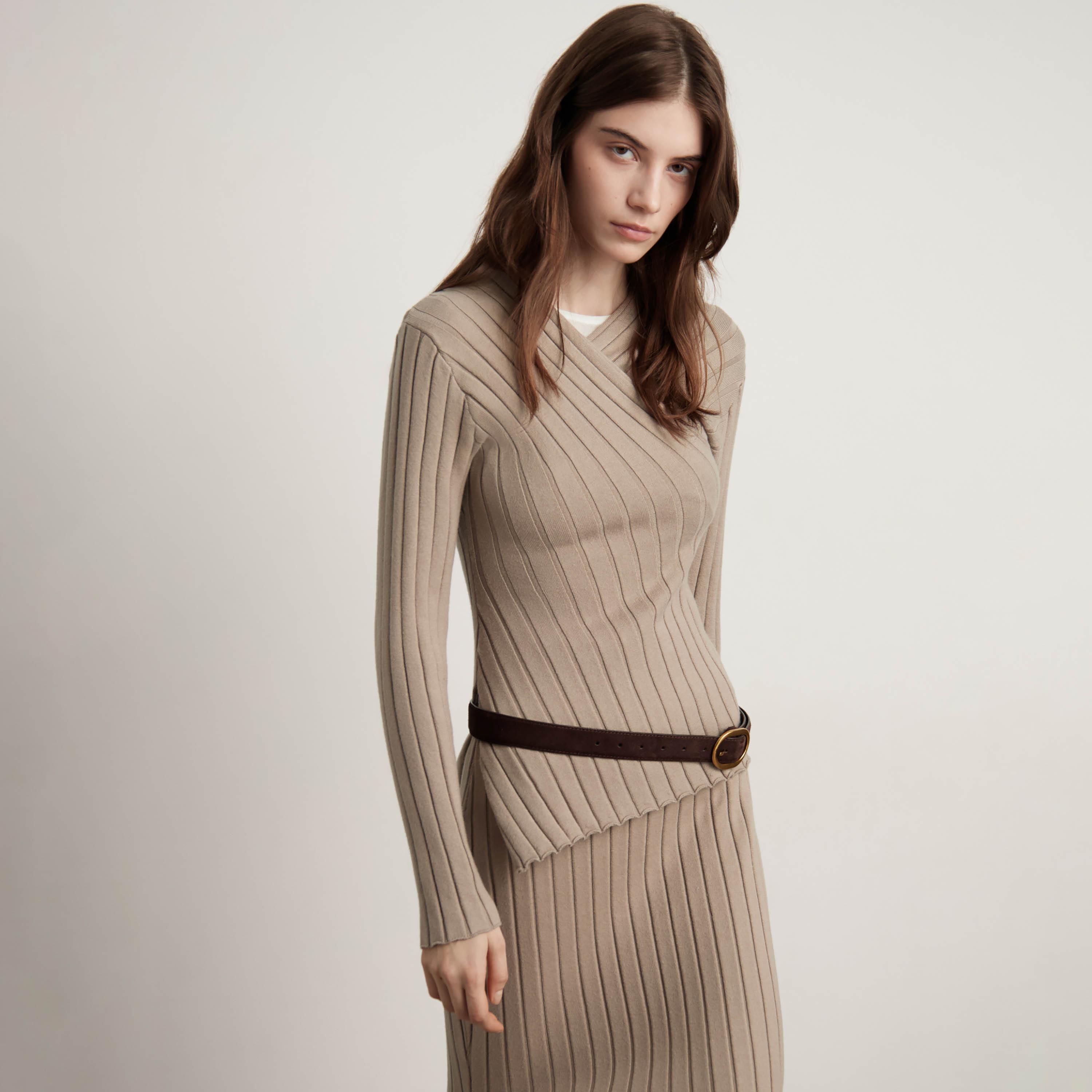 سويتر حريمي بتريكو مضلع وفتحة رقبة ملتفة من ليتشي-women-winterwear-cardigansandjumpers-jumpers-image-3