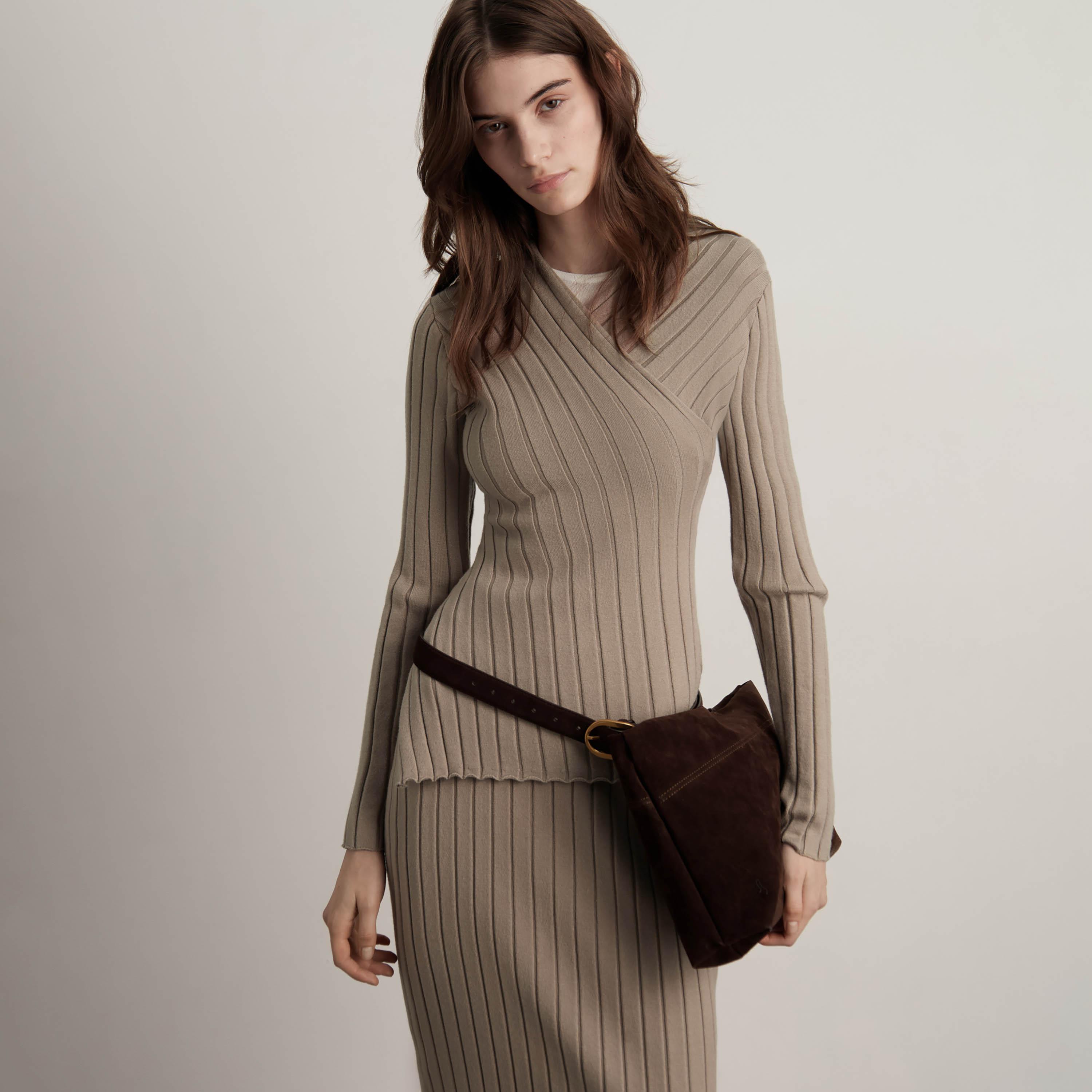 سويتر حريمي بتريكو مضلع وفتحة رقبة ملتفة من ليتشي-women-winterwear-cardigansandjumpers-jumpers-image-4