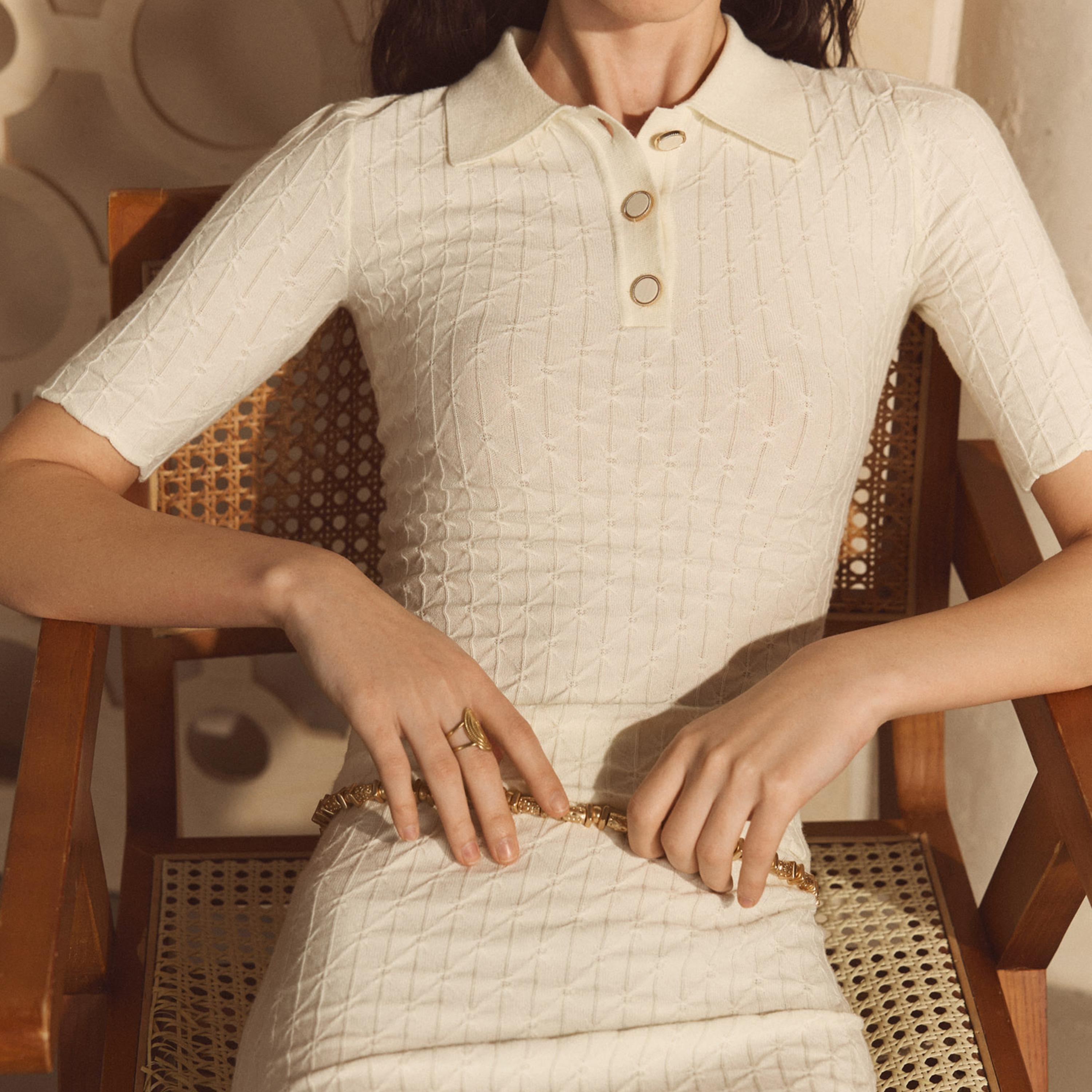 بلوزة بولو بحياكة مميزة (دايموند) وبياقة للنساء من ليتشي-women-clothing-shirtsandblouses-blouses-image-4
