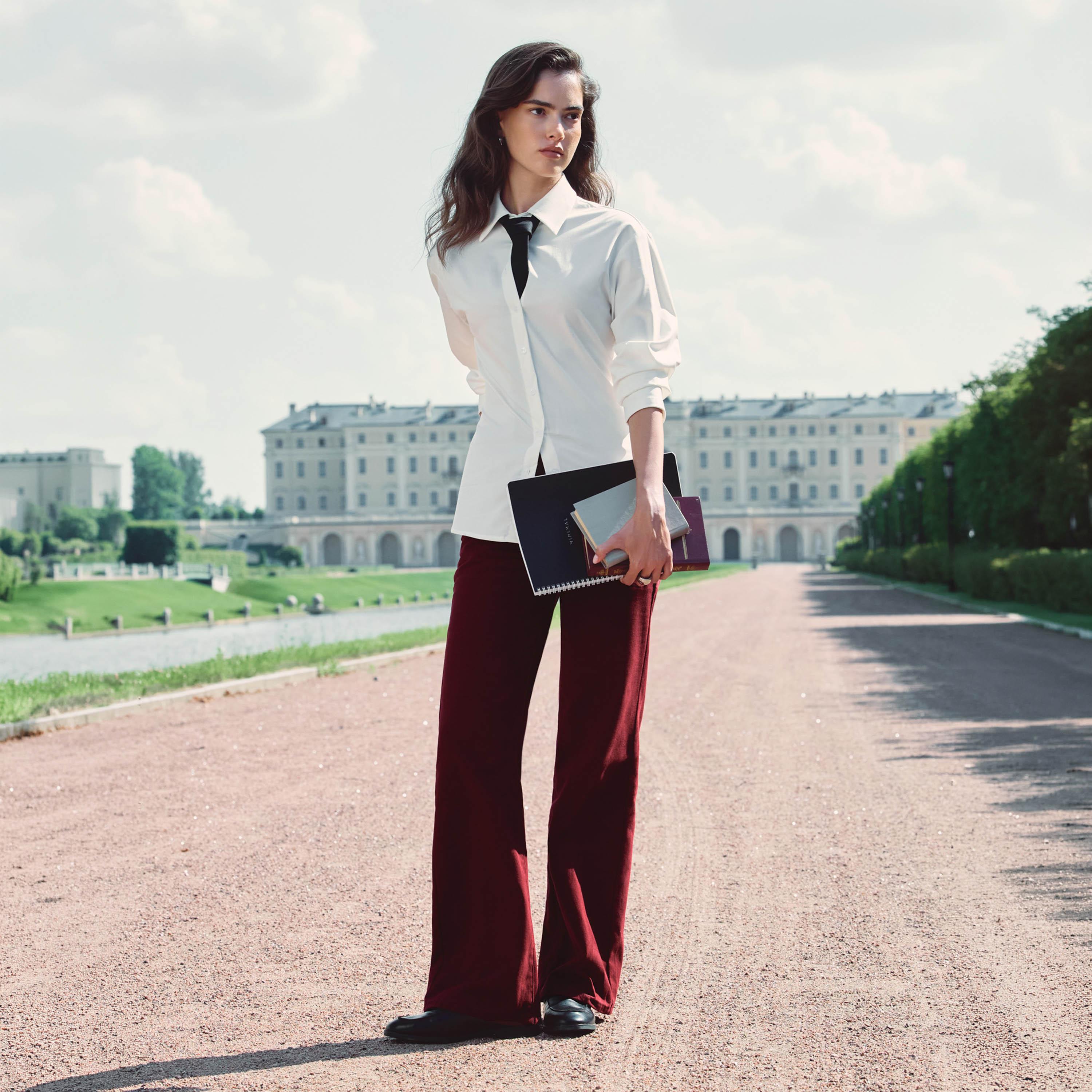 بنطلون جينز أحمر للنساء من ليتشي-women-clothing-bottoms-jeans-image-2