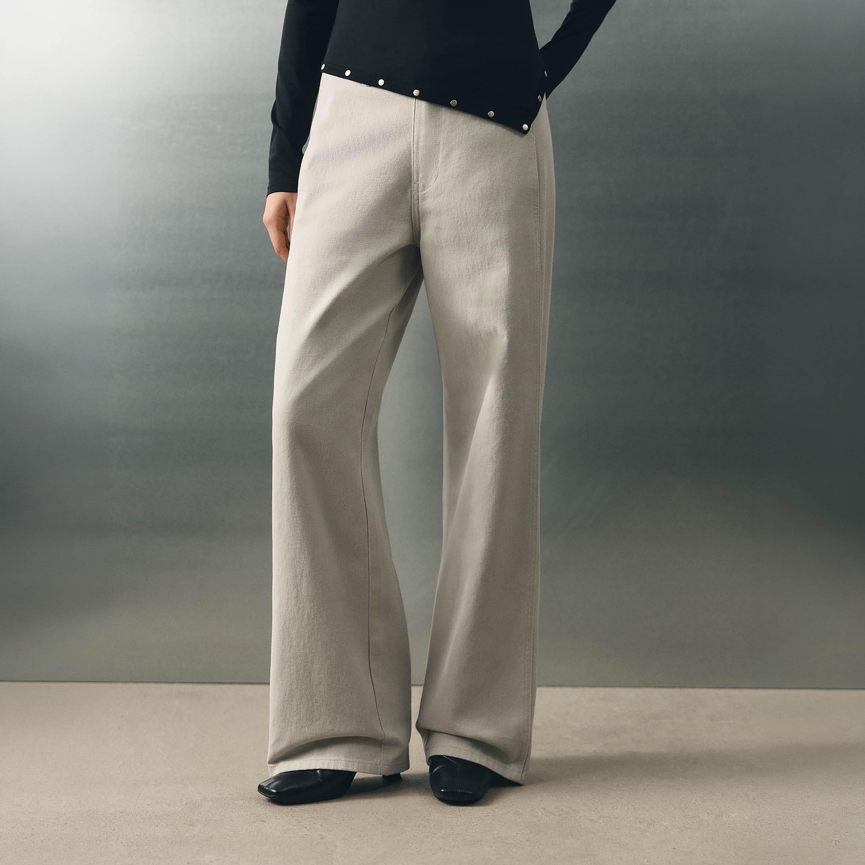بنطال جينز قطن نسائي كلوش (فليرد) باللون الرمادي من ليتشي-women-clothing-bottoms-jeans-image-4