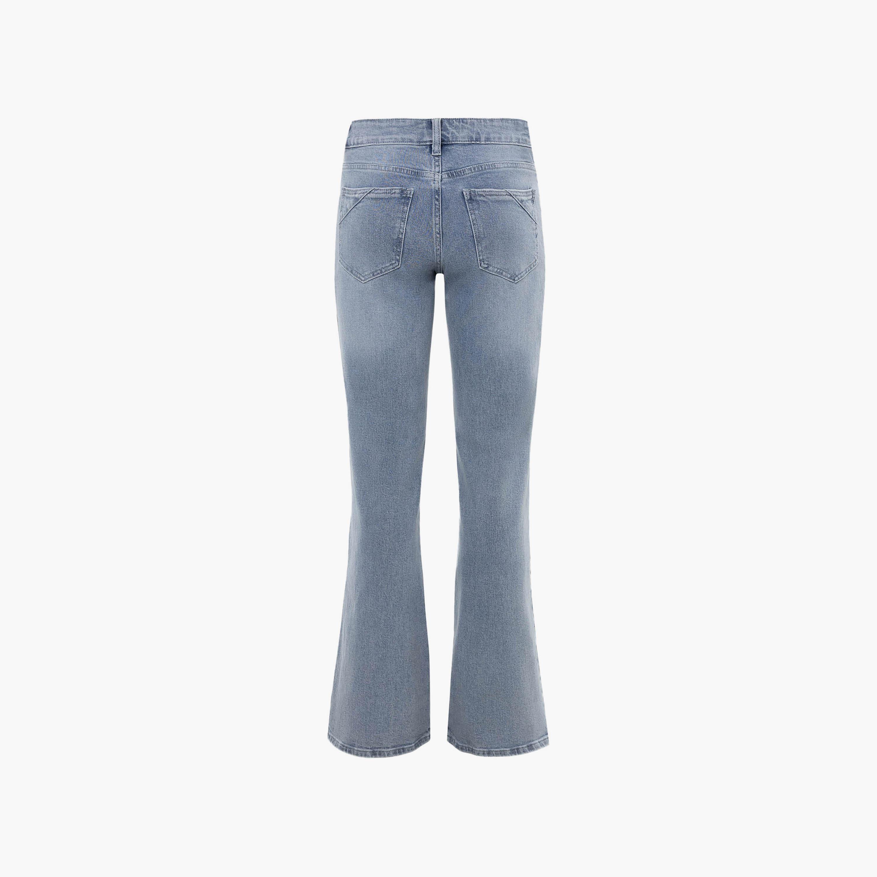 بنطال جينز نسائي بقصة بوت كات (شارلستون) باللون الأزرق من ليتشي-women-clothing-bottoms-jeans-image-6