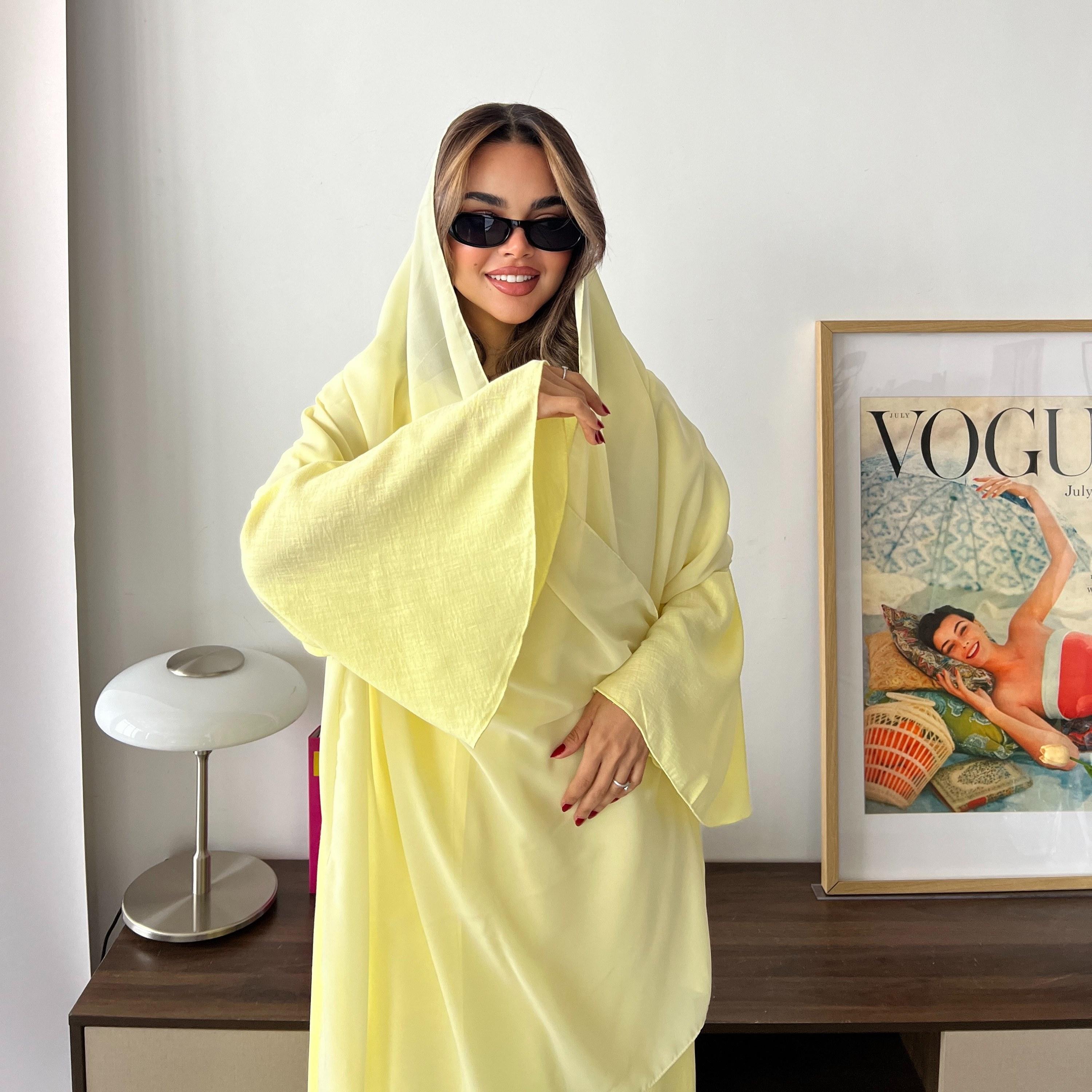 عبا صيفي حريمي أصفر ليموني بملمس وأكمام واسعة تتسع تدريجياً من الكتان مع حجاب من لوسين-women-arabicclothing-abayas-image-2