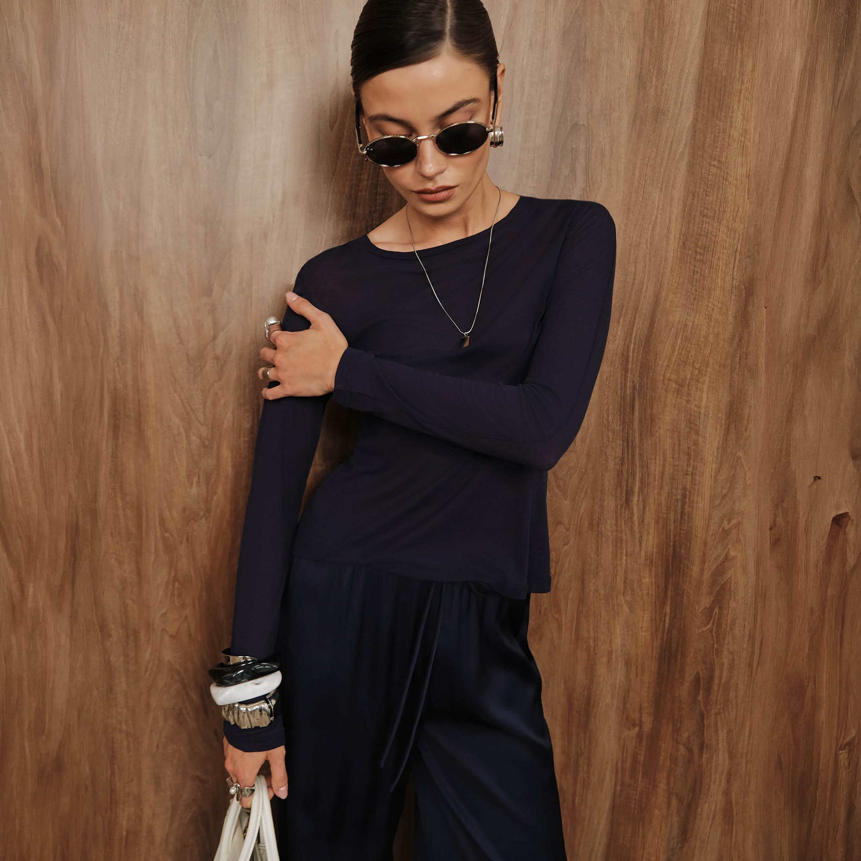 توب قطن أزرق داكن للنساء من ليتشي-women-clothing-shirtsandblouses-blouses-image-1