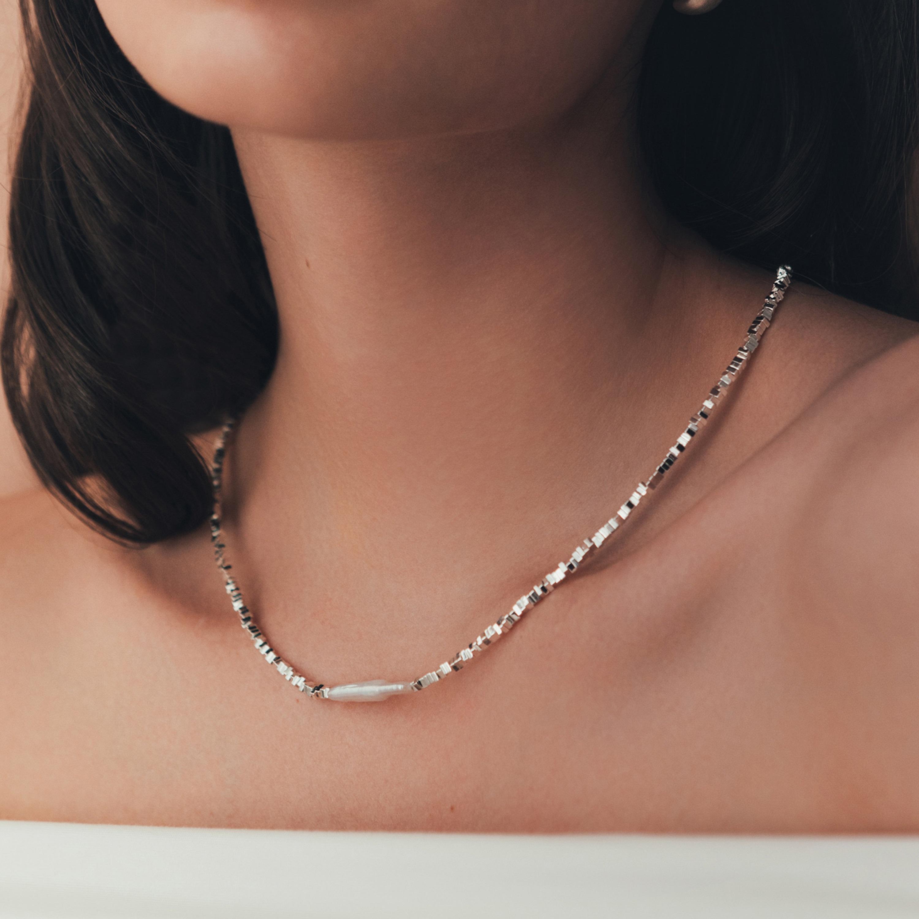 عقد سلسلة ليتشي فضي مرصع بالزركون الاصطناعي للنساء | مقاس موحد | ncl0132-women-watchesandjewellery-jewellery-necklacesandpendants-image-4