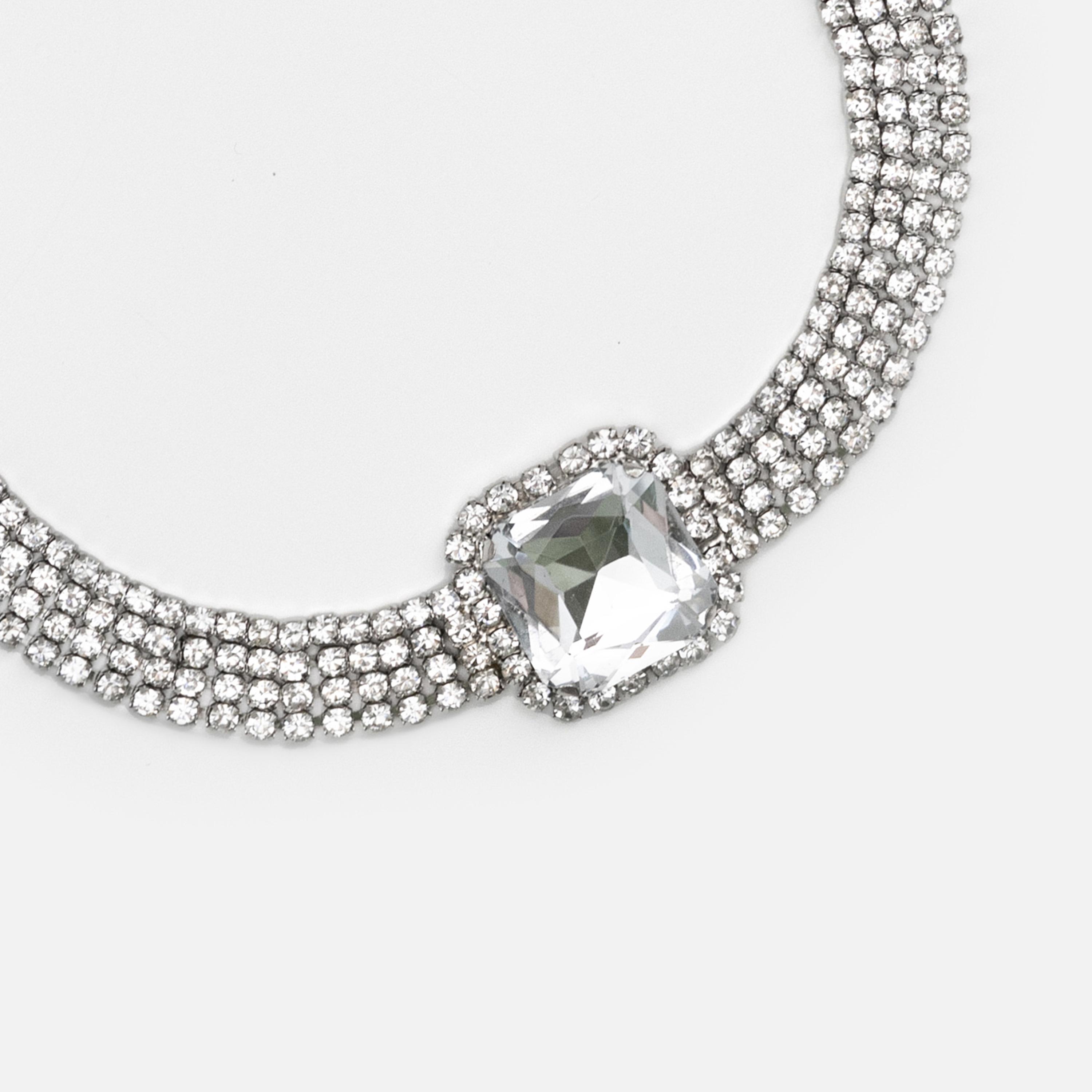 Lichi Women's Silver Crystals Choker Necklace with Zinc Alloy|One Size|ncl0167-women-watchesandjewellery-jewellery-necklacesandpendants-image-3