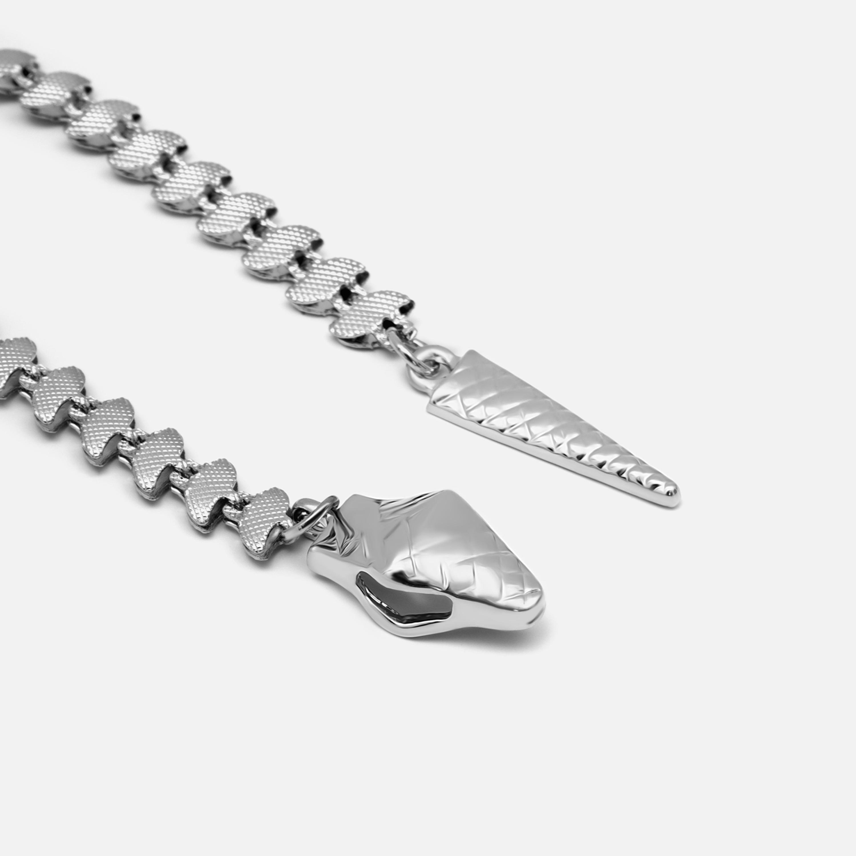 عقد ليتشي فضي متعدد الطبقات للنساء من سبيكة النحاس | مقاس موحد | ncl0197-women-watchesandjewellery-jewellery-necklacesandpendants-image-3