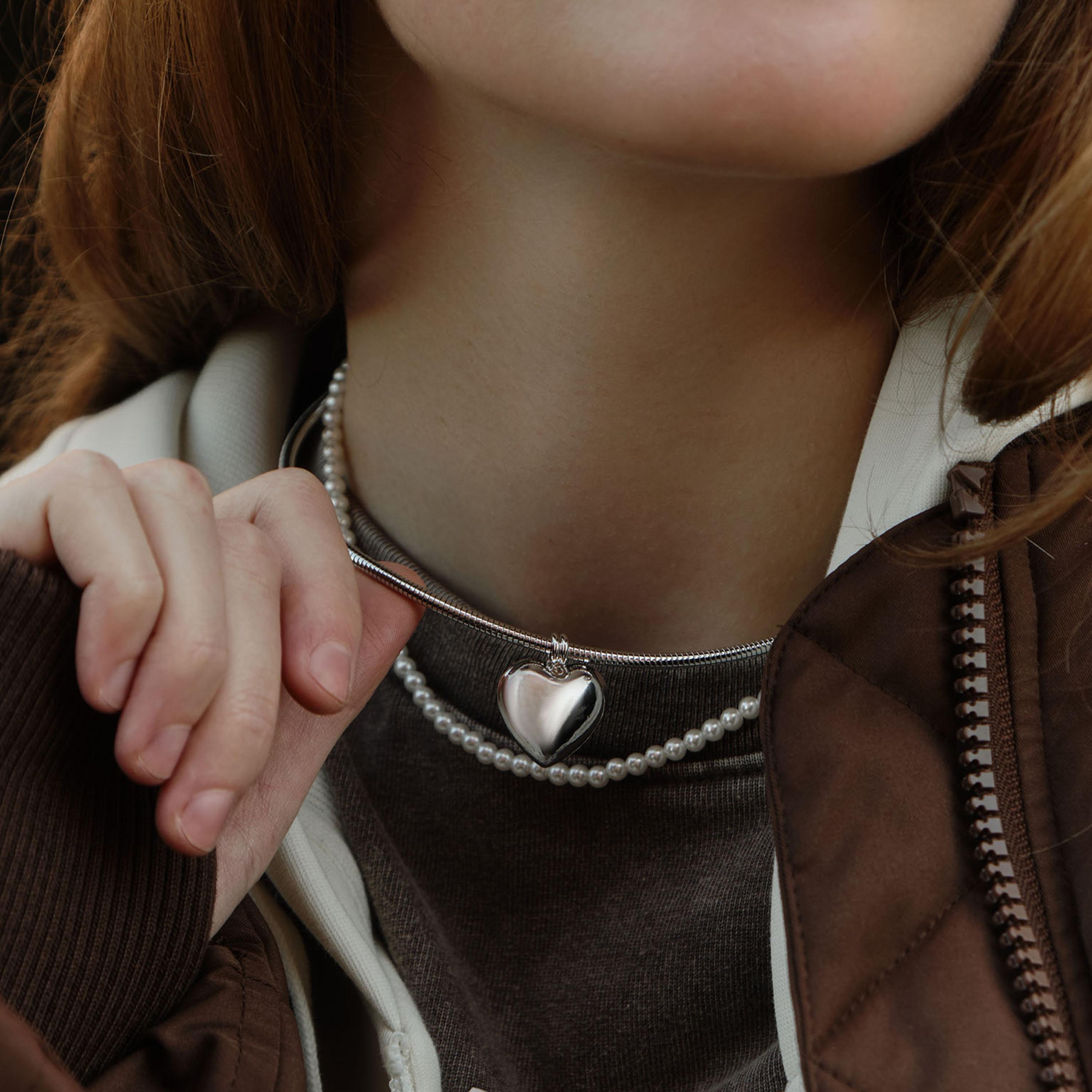 عقد تشوكر ليتشي فضي على شكل قلب للنساء من سبيكة الزنك | مقاس موحد | ncl0214-women-watchesandjewellery-jewellery-necklacesandpendants-image-4