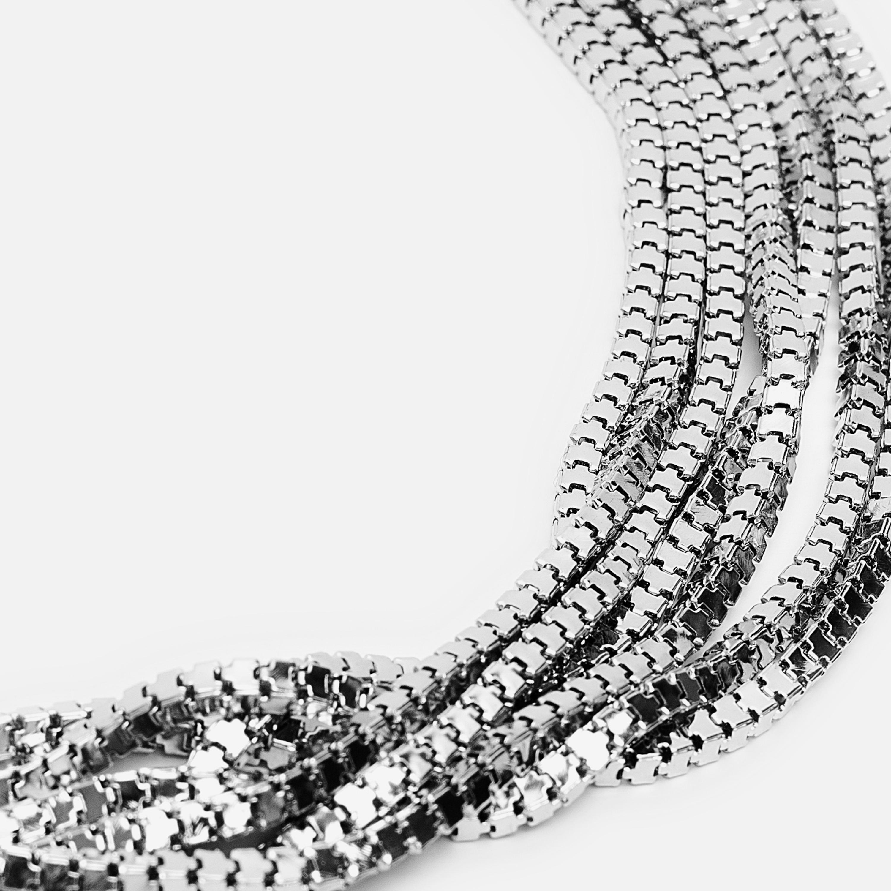 عقد تشوكر ليتشي فضي متعدد الطبقات للنساء من سبيكة الزنك | مقاس موحد | ncl0226-women-watchesandjewellery-jewellery-necklacesandpendants-image-3