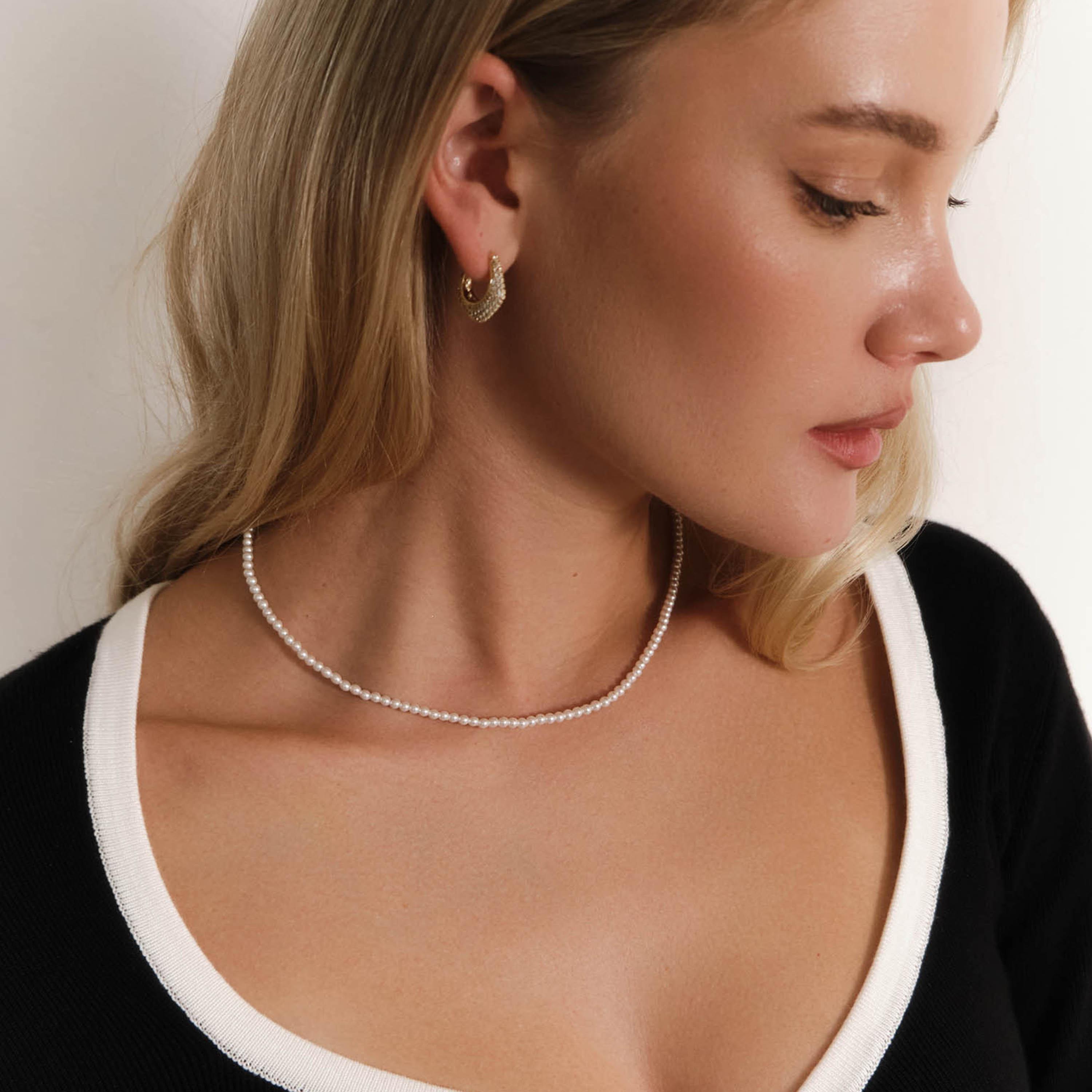 عقد تشوكر ليتشي أبيض بخرز ولؤلؤ اصطناعي للنساء | مقاس موحد | ncl0231-women-watchesandjewellery-jewellery-necklacesandpendants-image-3