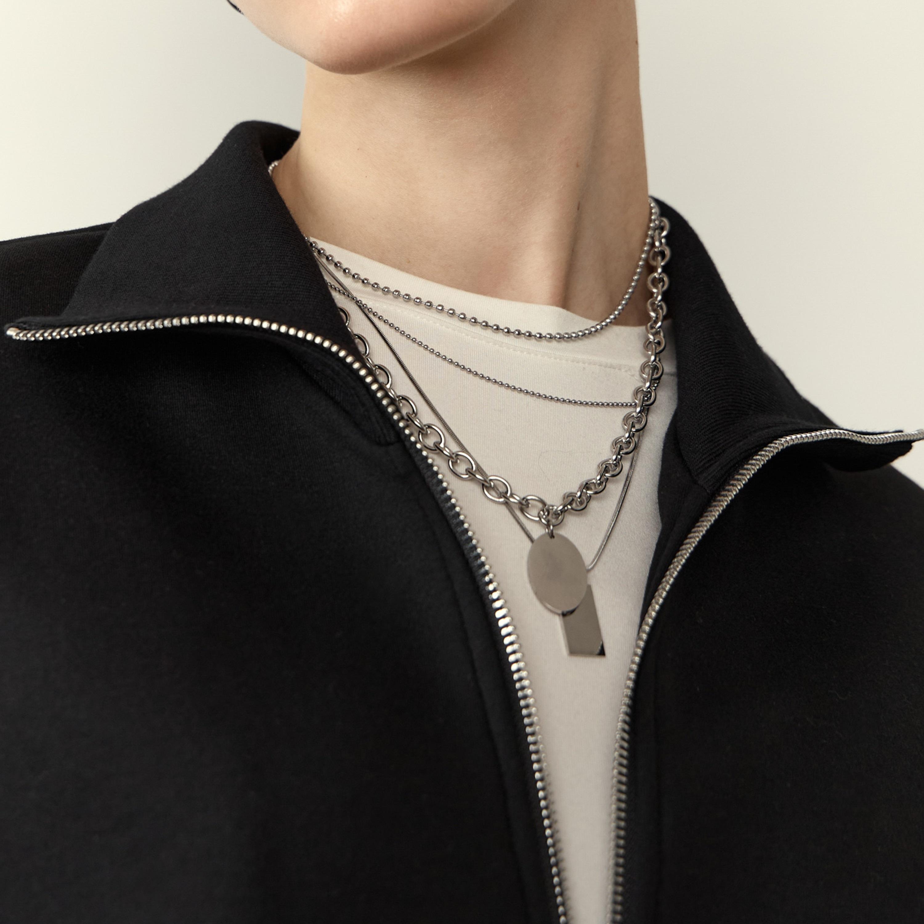 عقد ليتشي فضي متعدد الطبقات للنساء من الستانلس ستيل | مقاس موحد | ncl0246-women-watchesandjewellery-jewellery-necklacesandpendants-image-1