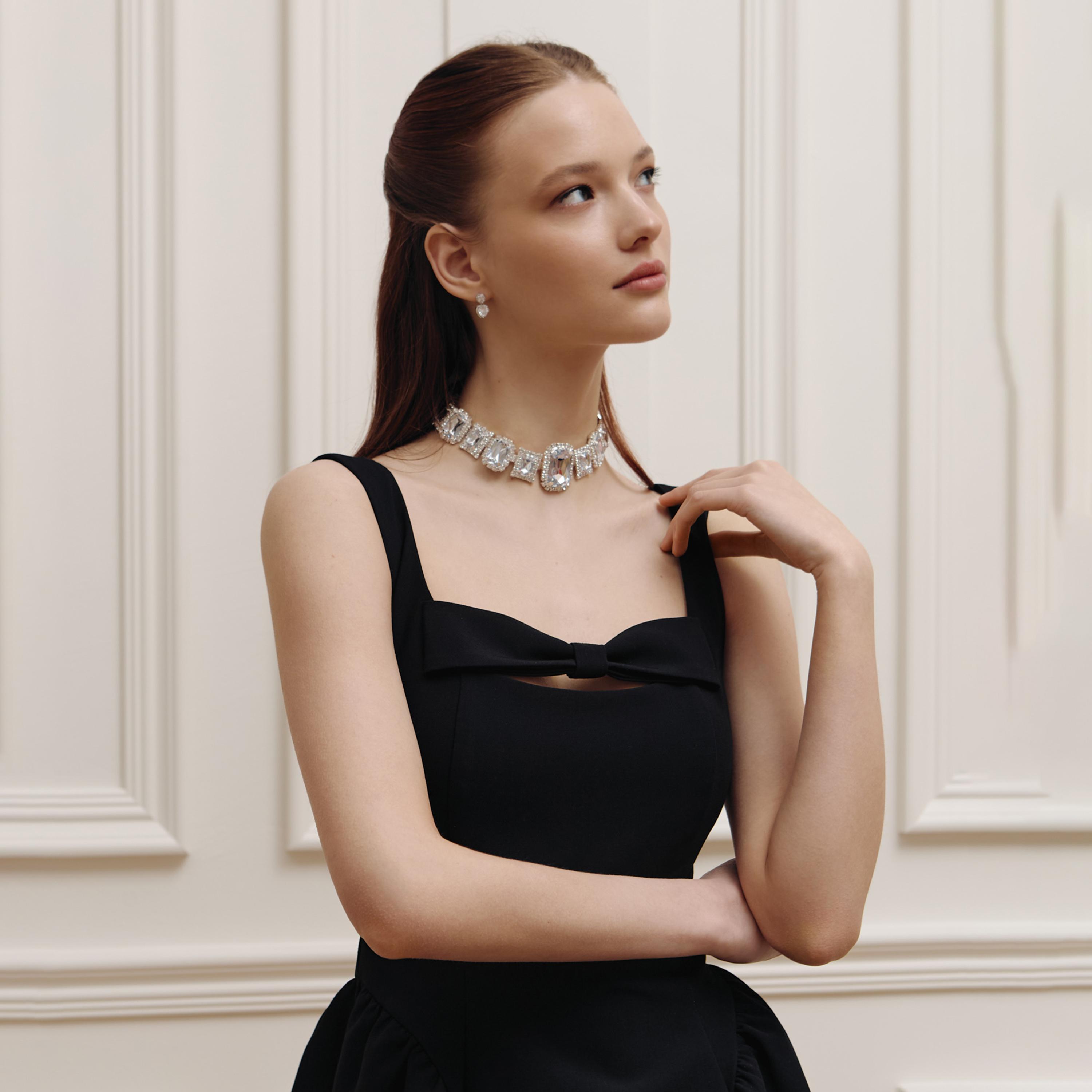 عقد تشوكر ليتشي فضي ببلورات للنساء من سبيكة النحاس | مقاس موحد | ncl0253-women-watchesandjewellery-jewellery-necklacesandpendants-image-4