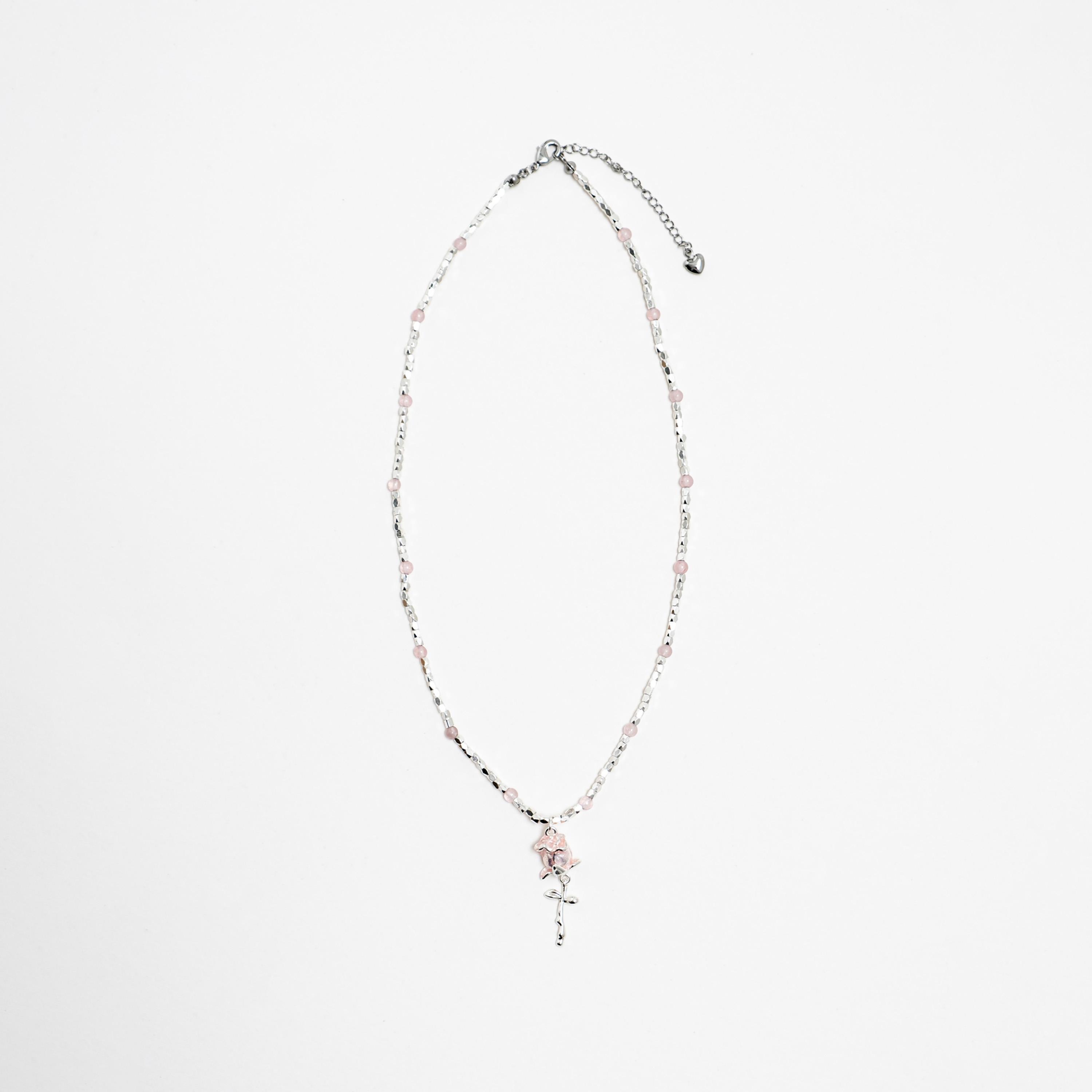 عقد بقلادة زهور وردية ليتشي للنساء من الستانلس ستيل | مقاس موحد | ncl0265-women-watchesandjewellery-jewellery-necklacesandpendants-image-2